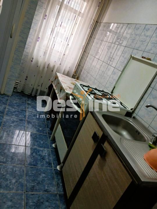 Apartament cu 3 camere de vanzare zona centrala — fotografia 4
