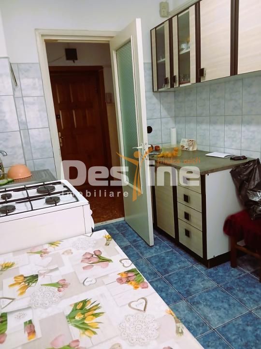 Apartament cu 3 camere de vanzare zona centrala — fotografia 6