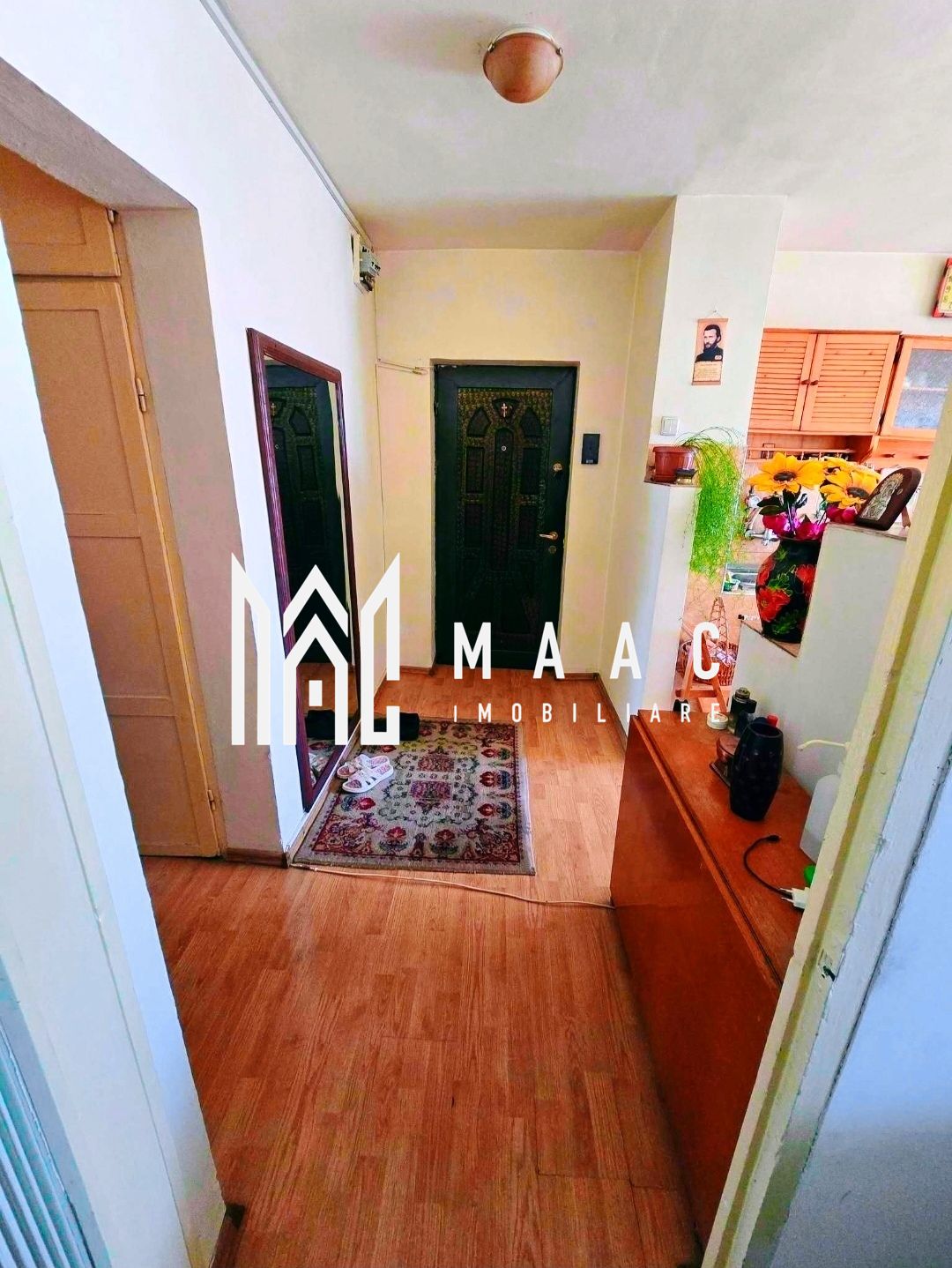 Apartament 3 camere de vânzare | Râmnicu Vâlcea, Ostroveni — fotografia 3