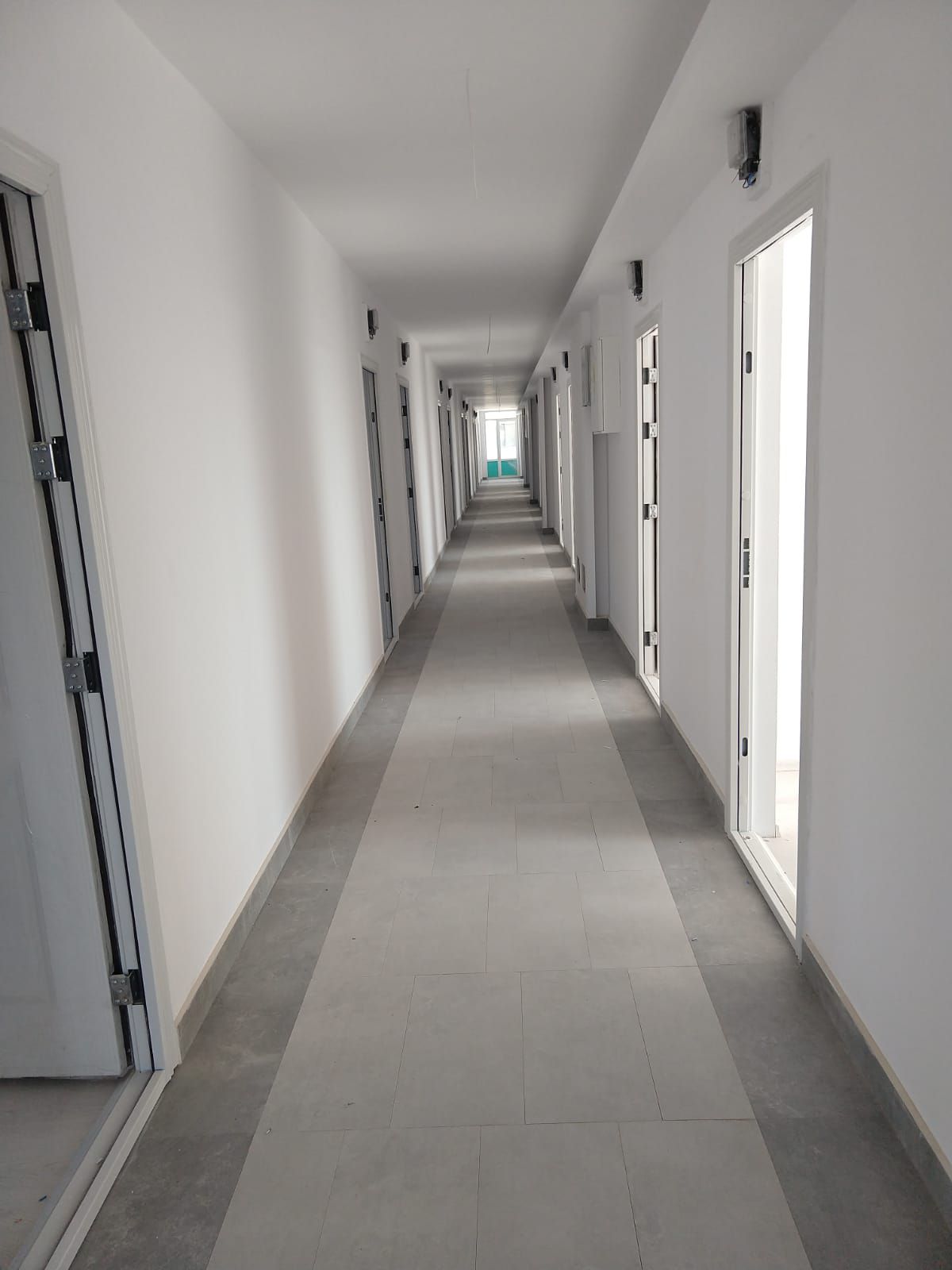 Camin de nefamilisti 98 camere Ploiesti Mihai Bravu - renovat - mobilat - utilat — fotografia 5