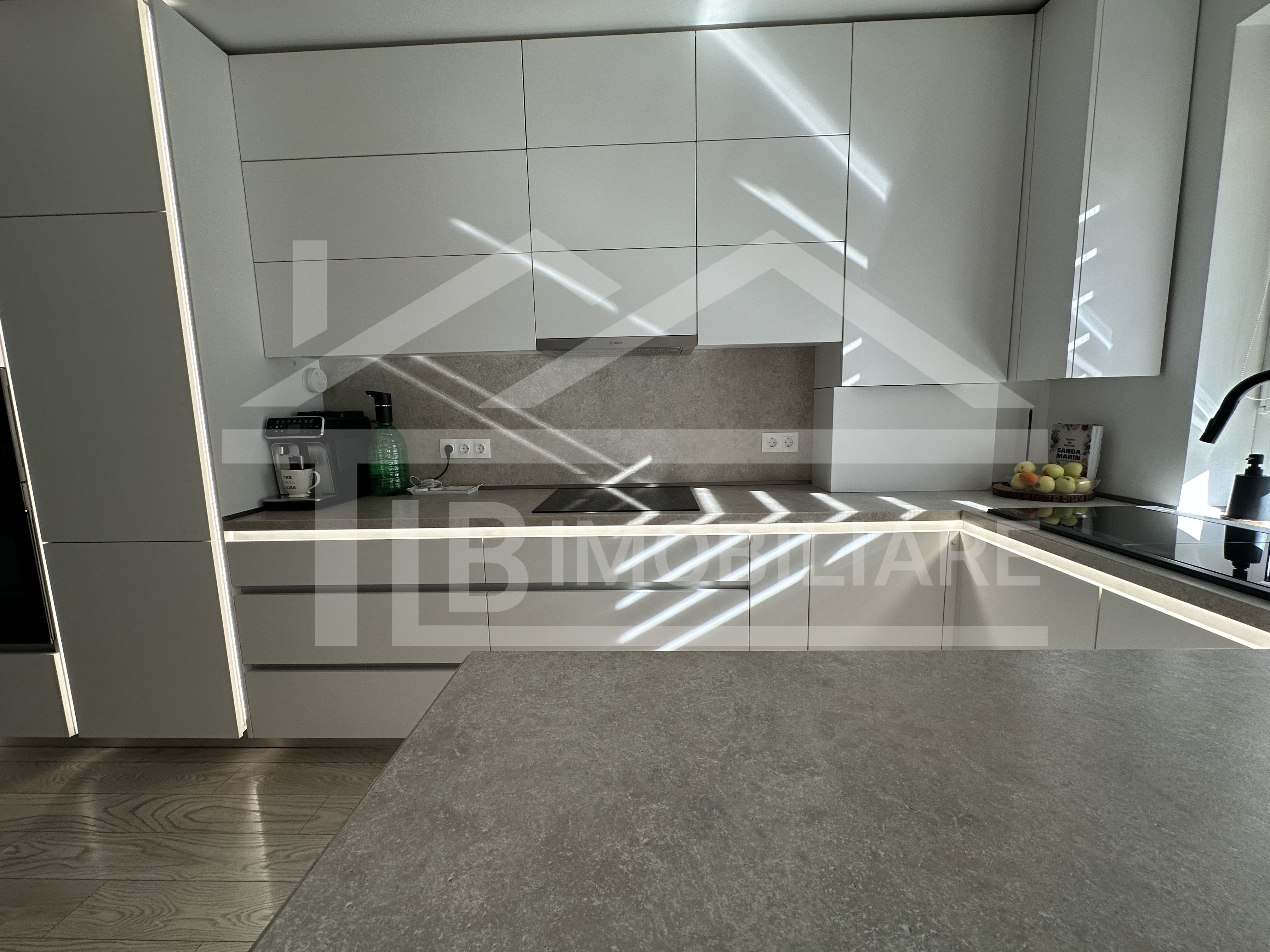 Apartament cu 2 camere , 56mp, parcare, Zona Maurer Residence — fotografia 7