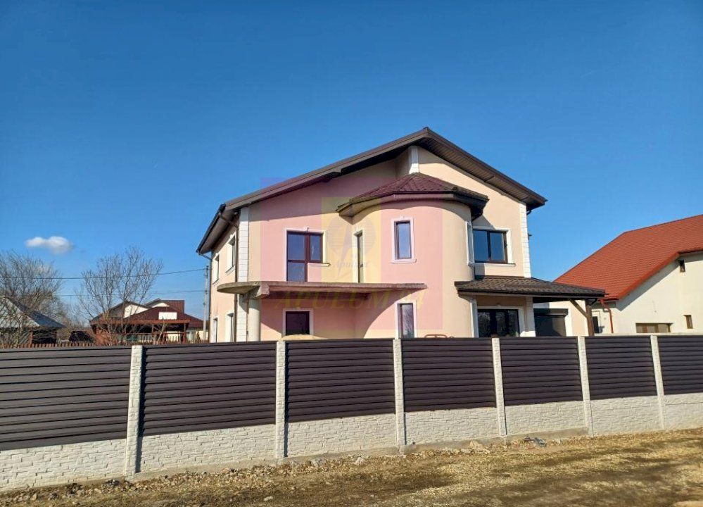 Săbăreni, vilă 5 camere, cu 217 mp utili, în apropierea pădurii — fotografia 4