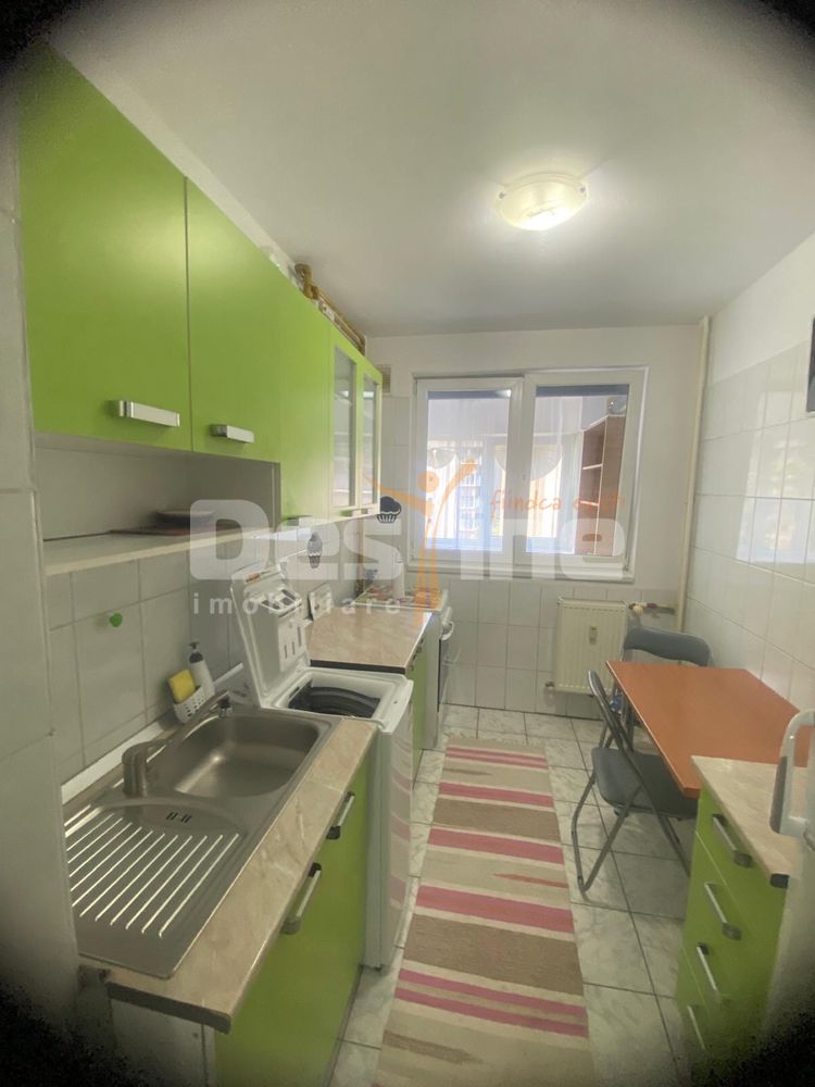2 camere la 5 minute de metrou gorjului, balcon generos si parcare — fotografia 4