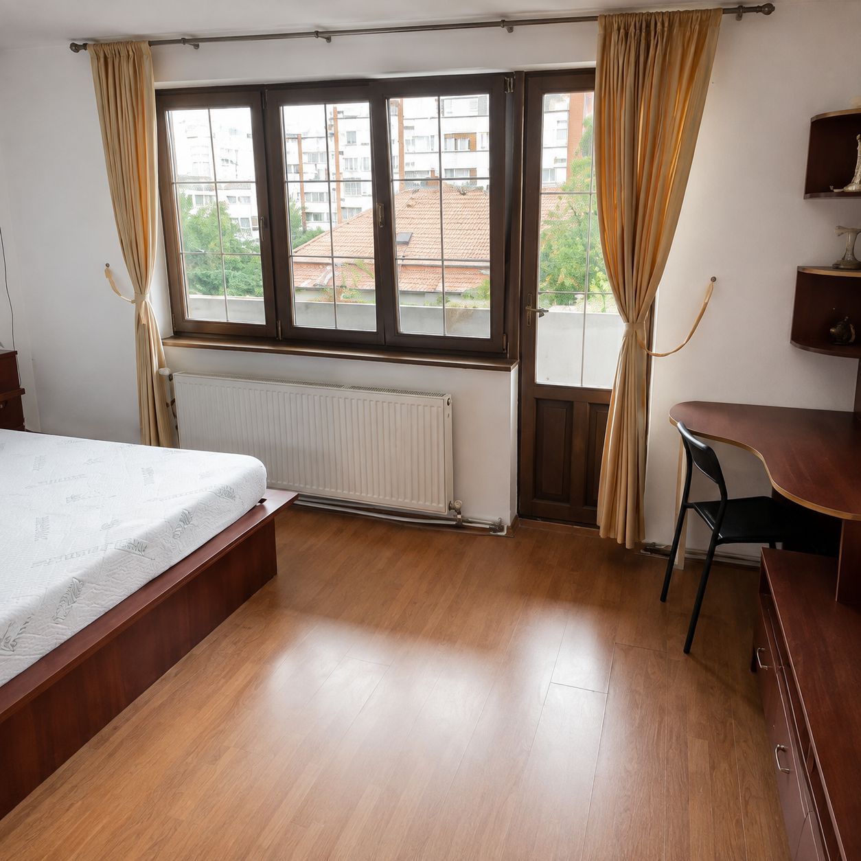 Apartament cu 3 camere, 90 mp, decomandat – lângă Medicină, Timișoara — fotografia 4