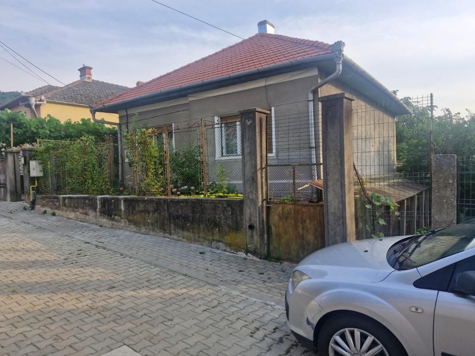 Casă frumoasă - zonă liniștită — fotografia 2