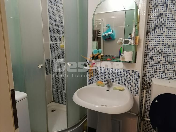 Apartament Complexul Studentesc cu centrala — fotografia 4