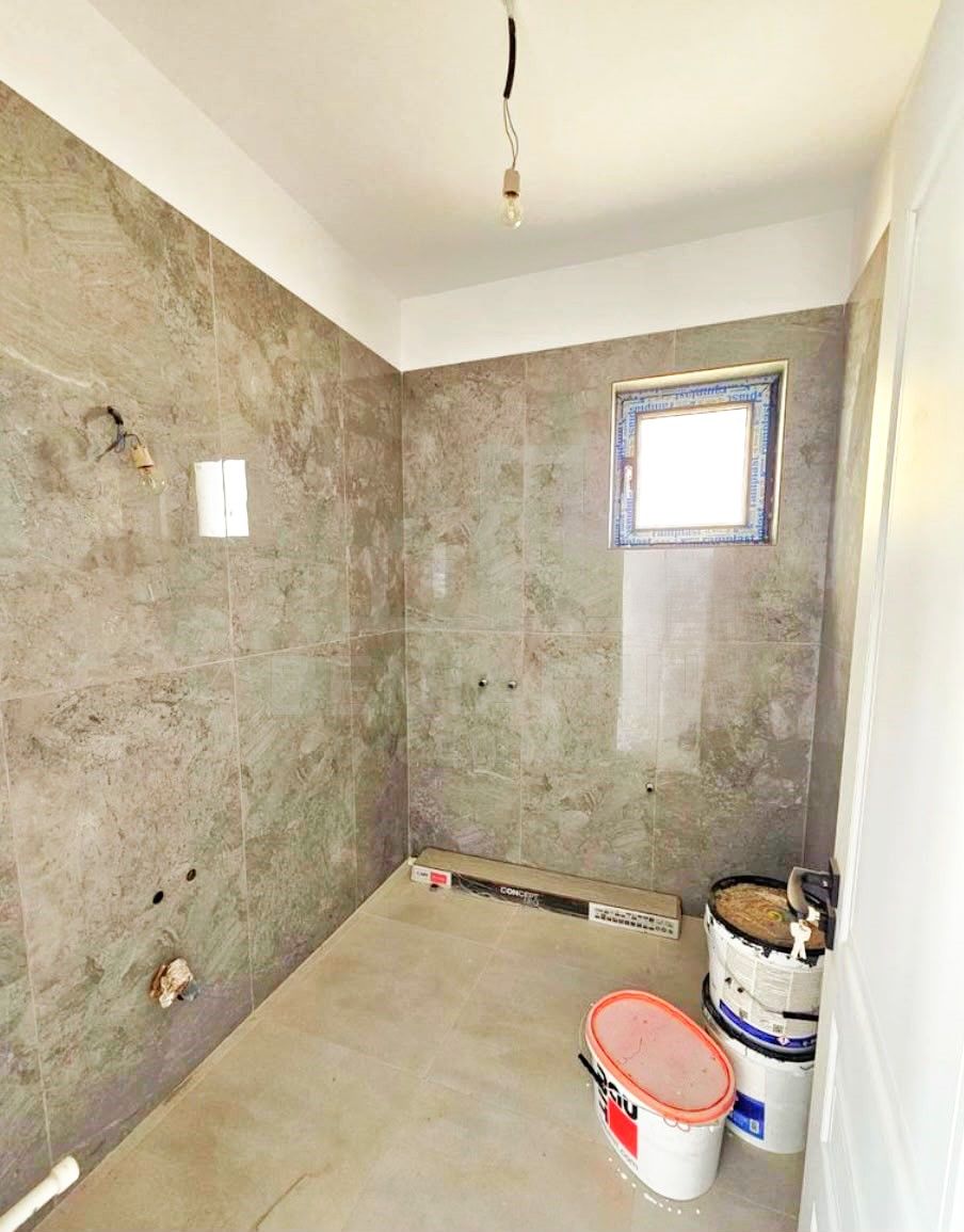 Casa Isalnita-La Cheie-2026-80mp Utili-322mp Teren-Toate Utilitatile — fotografia 6