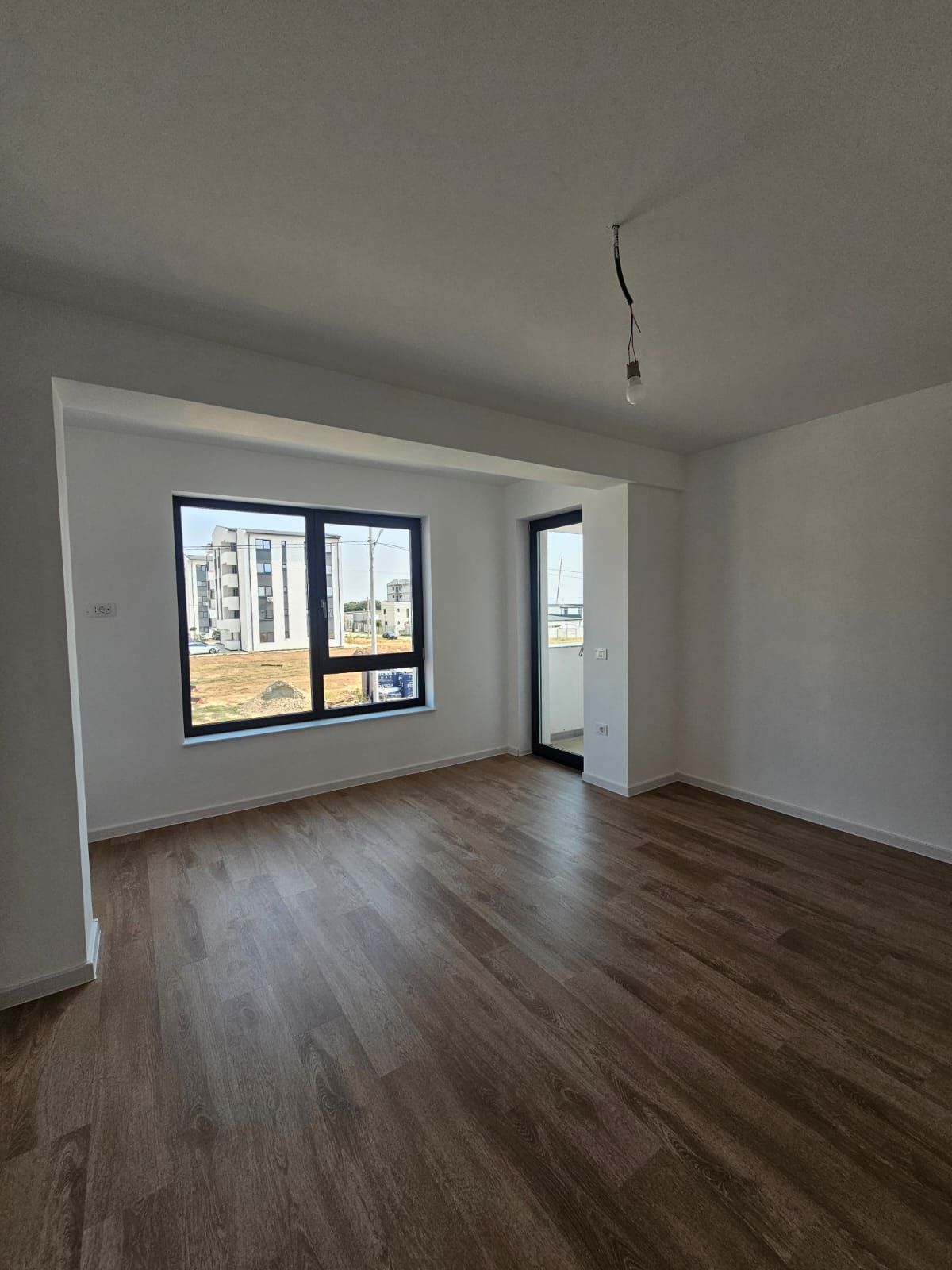 Apartament 3 camere- Magnolia Residence, zona Metro- Craiova — fotografia 9
