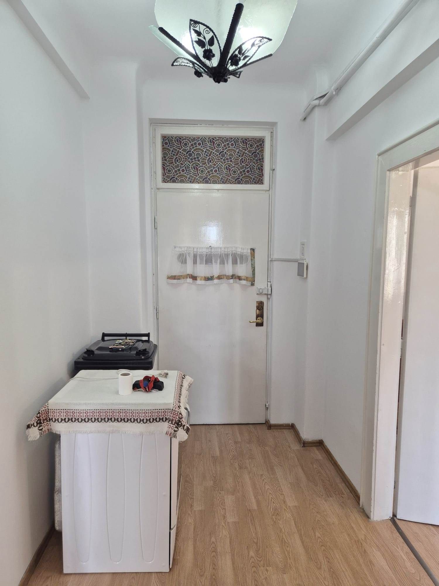Garsoniera cu suprafata de 45mp,in zona centrala — fotografia 6