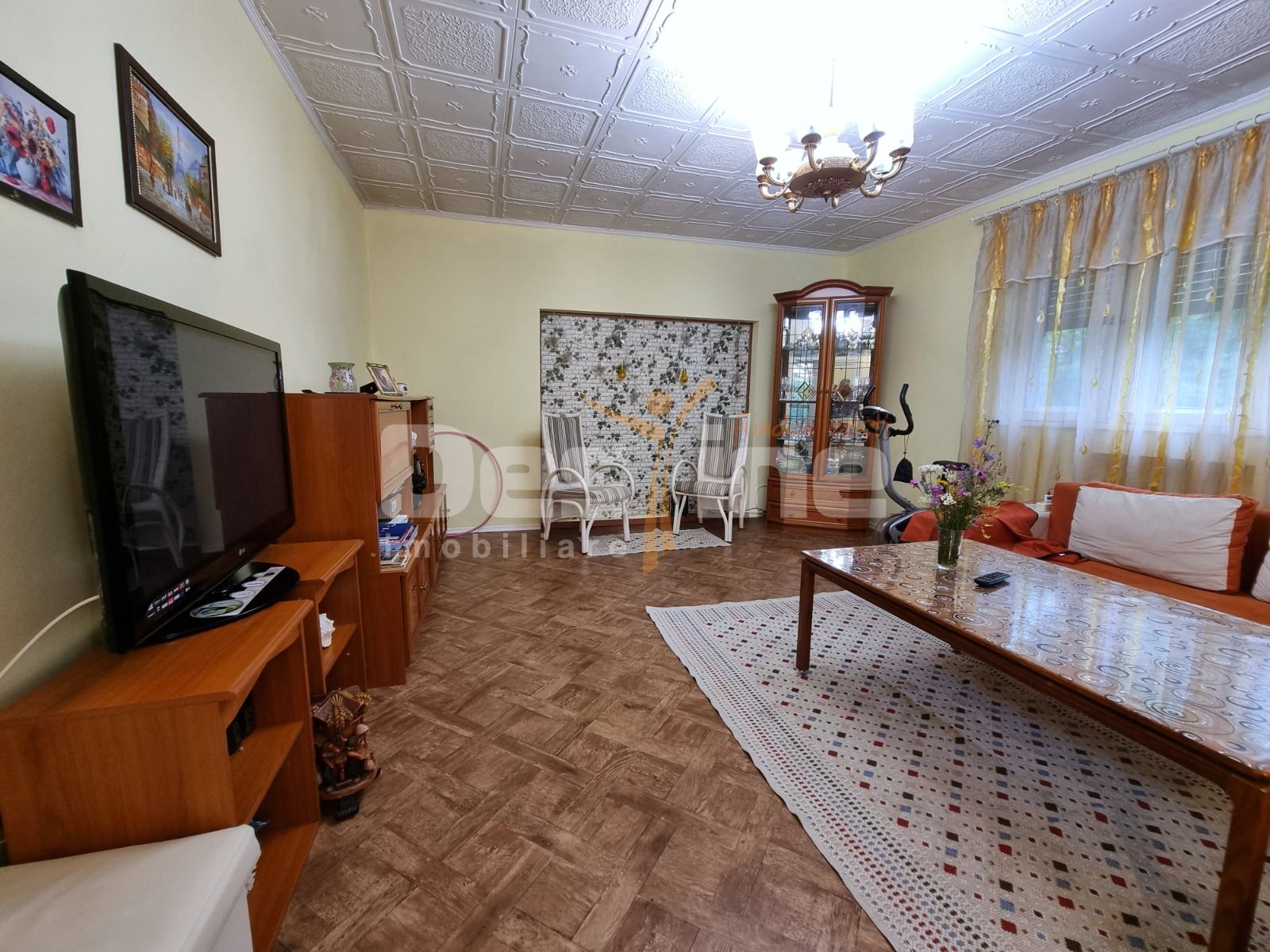 Casa din Caramida + 4000 mp teren  central Drajna Ogretin! — fotografia 3