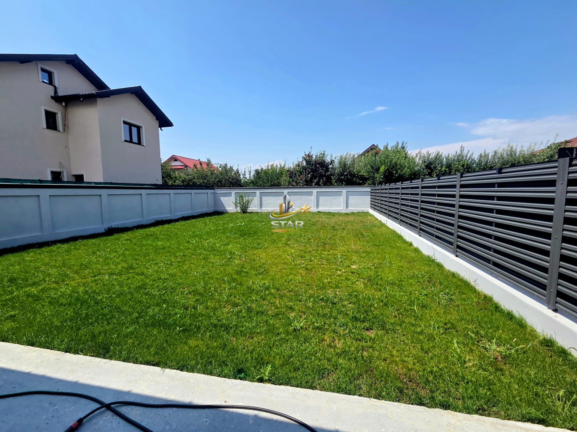 Vila 4 camere-Teren 400 mp-Finisaje Premium+Climatizare — fotografia 3