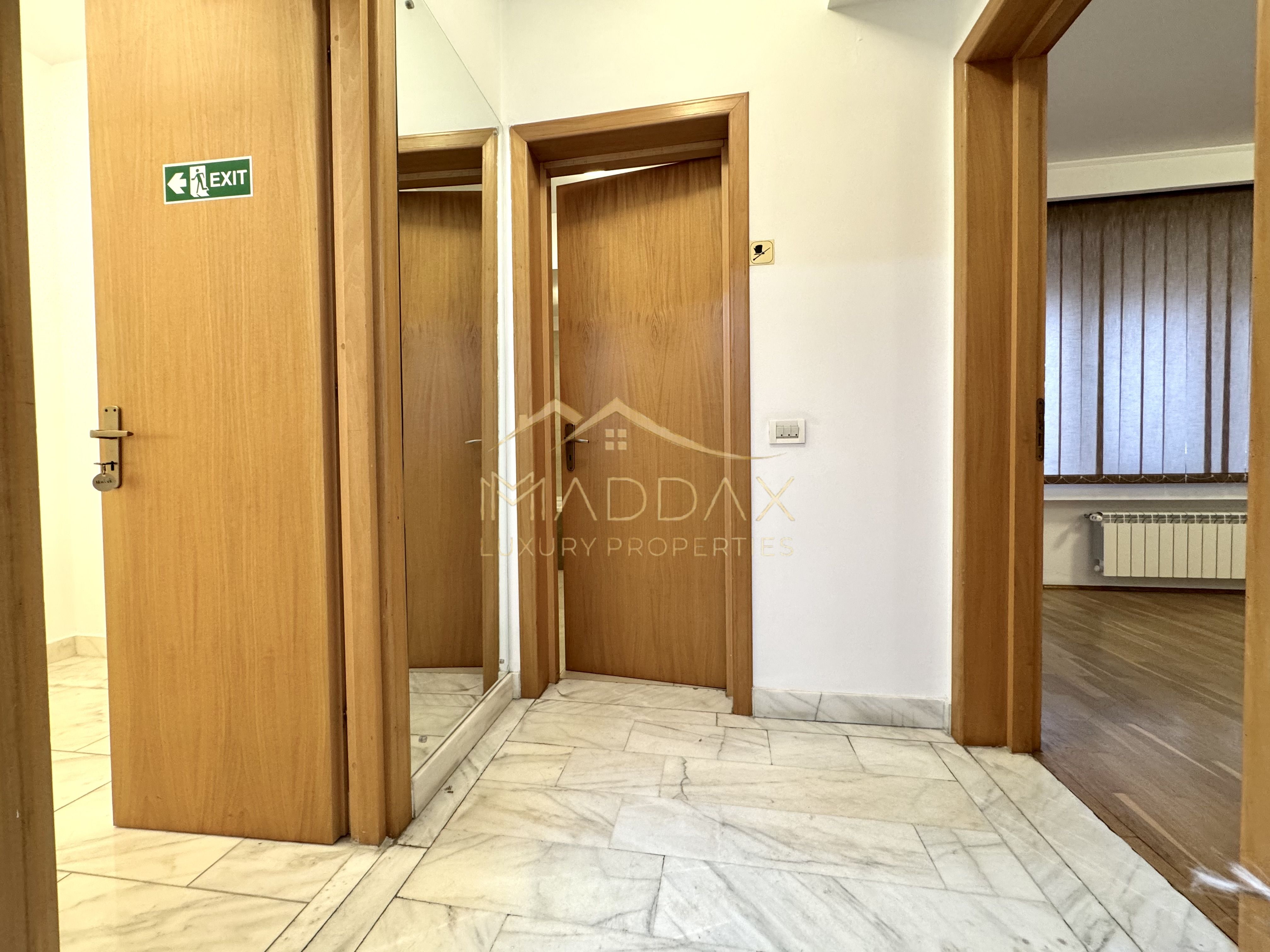Vila centrala cu 13 camere *460mpu* + garaj // Dorobanți — fotografia 31