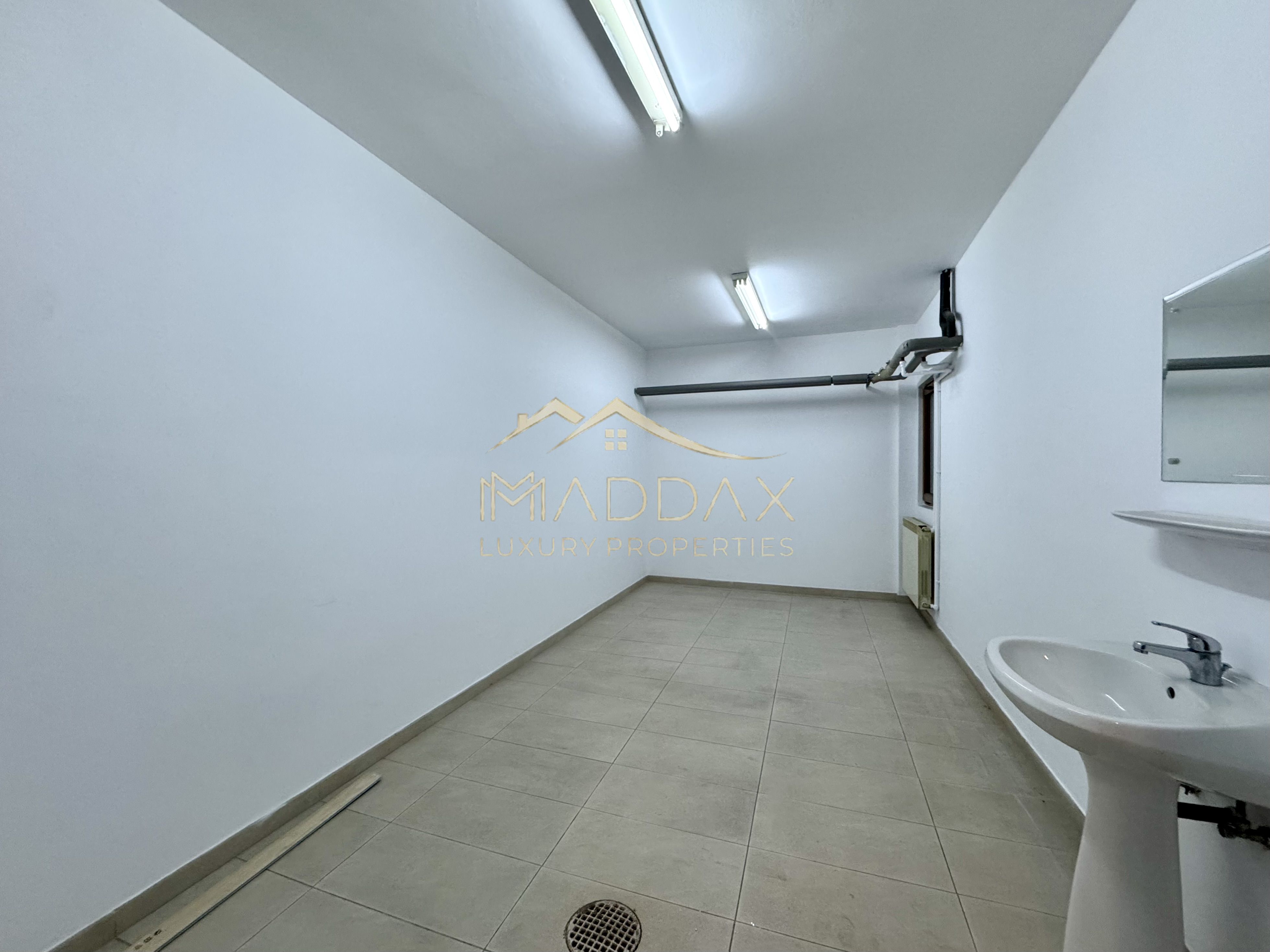Vila centrala cu 13 camere *460mpu* + garaj // Dorobanți — fotografia 43