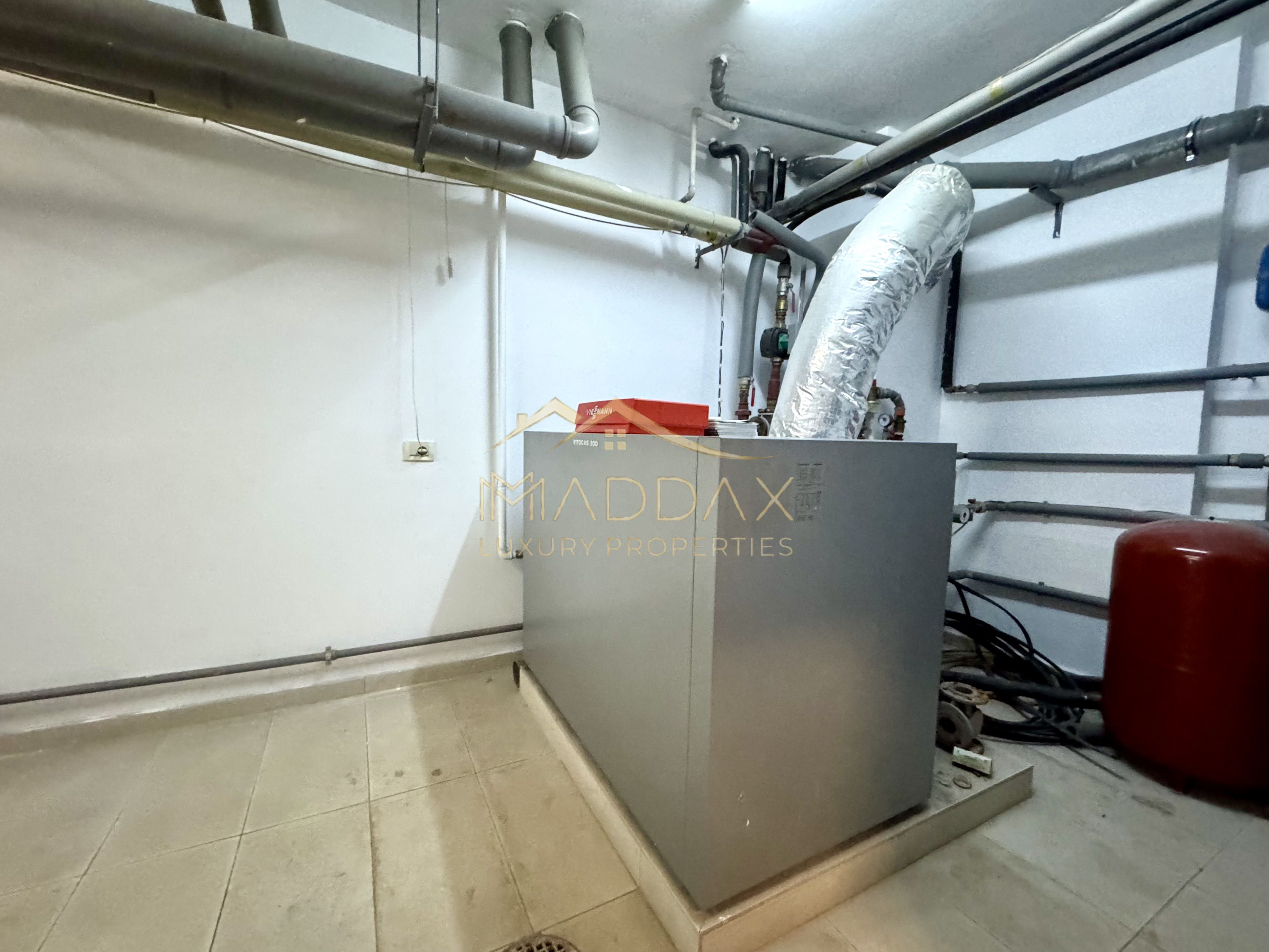 Vila centrala cu 13 camere *460mpu* + garaj // Dorobanți — fotografia 48
