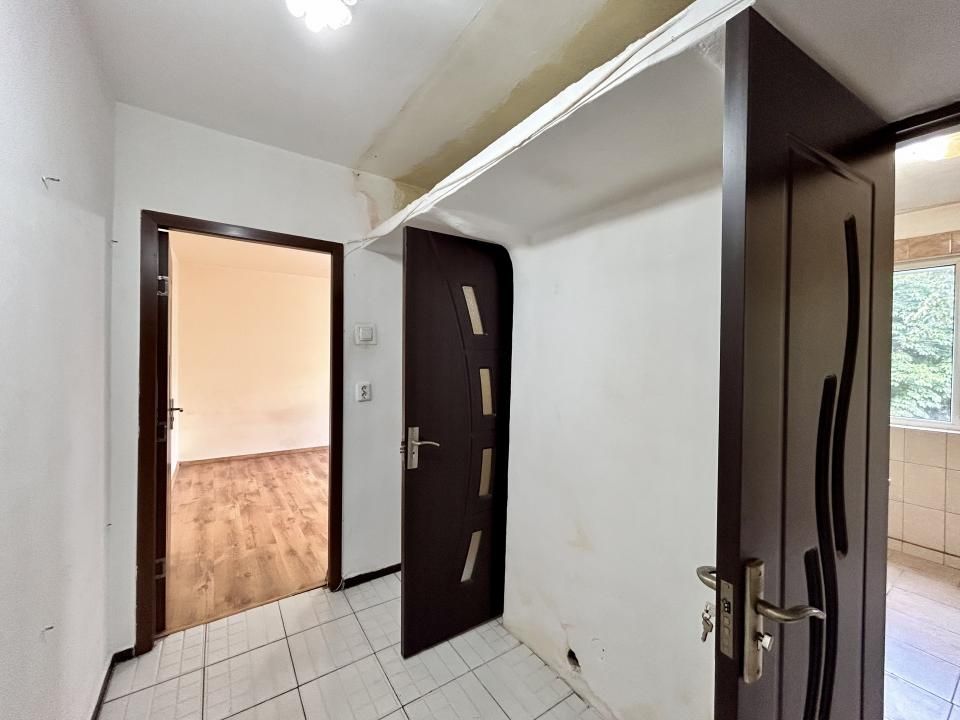 Apartament 2 camere, etaj 1, balcon, Vest, Ploiesti — fotografia 5