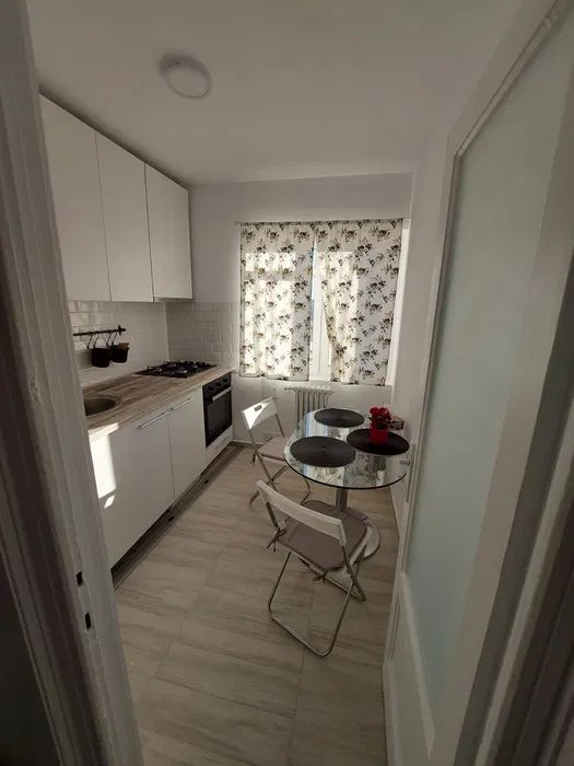 Apartament 2 camere de inchiriat — fotografia 3