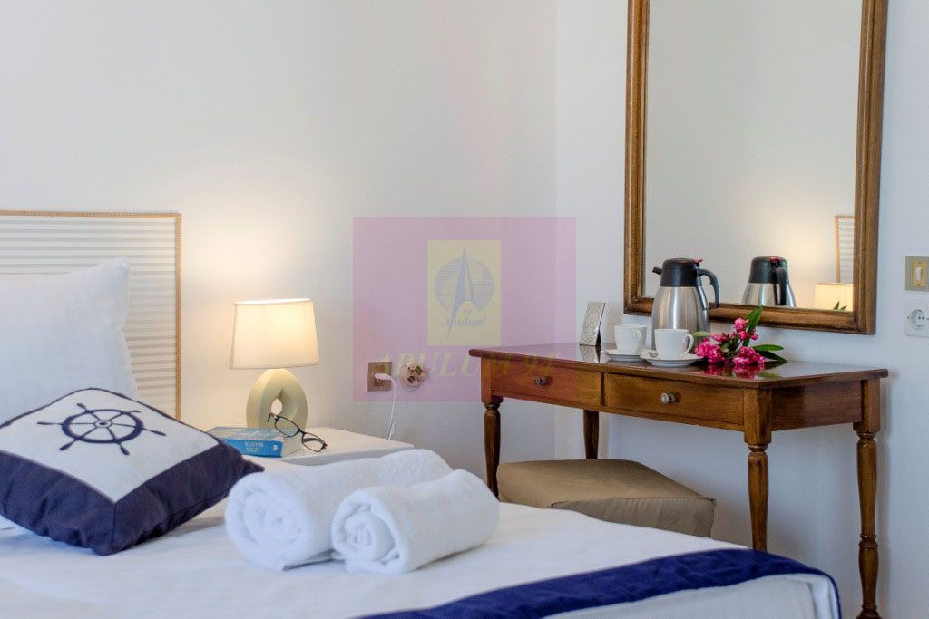 Hotel de vanzare, insula Aegina, Grecia,  prima linie la marea Egee — fotografia 5