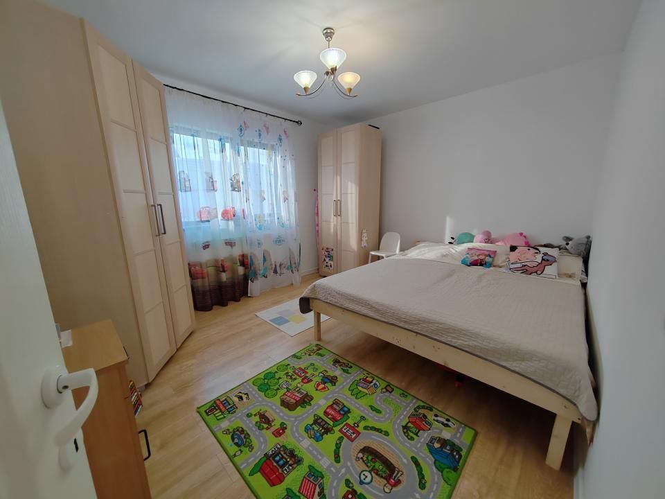 VOROVEȘTI - Casă individuală P+POD + 573 mp teren — fotografia 10