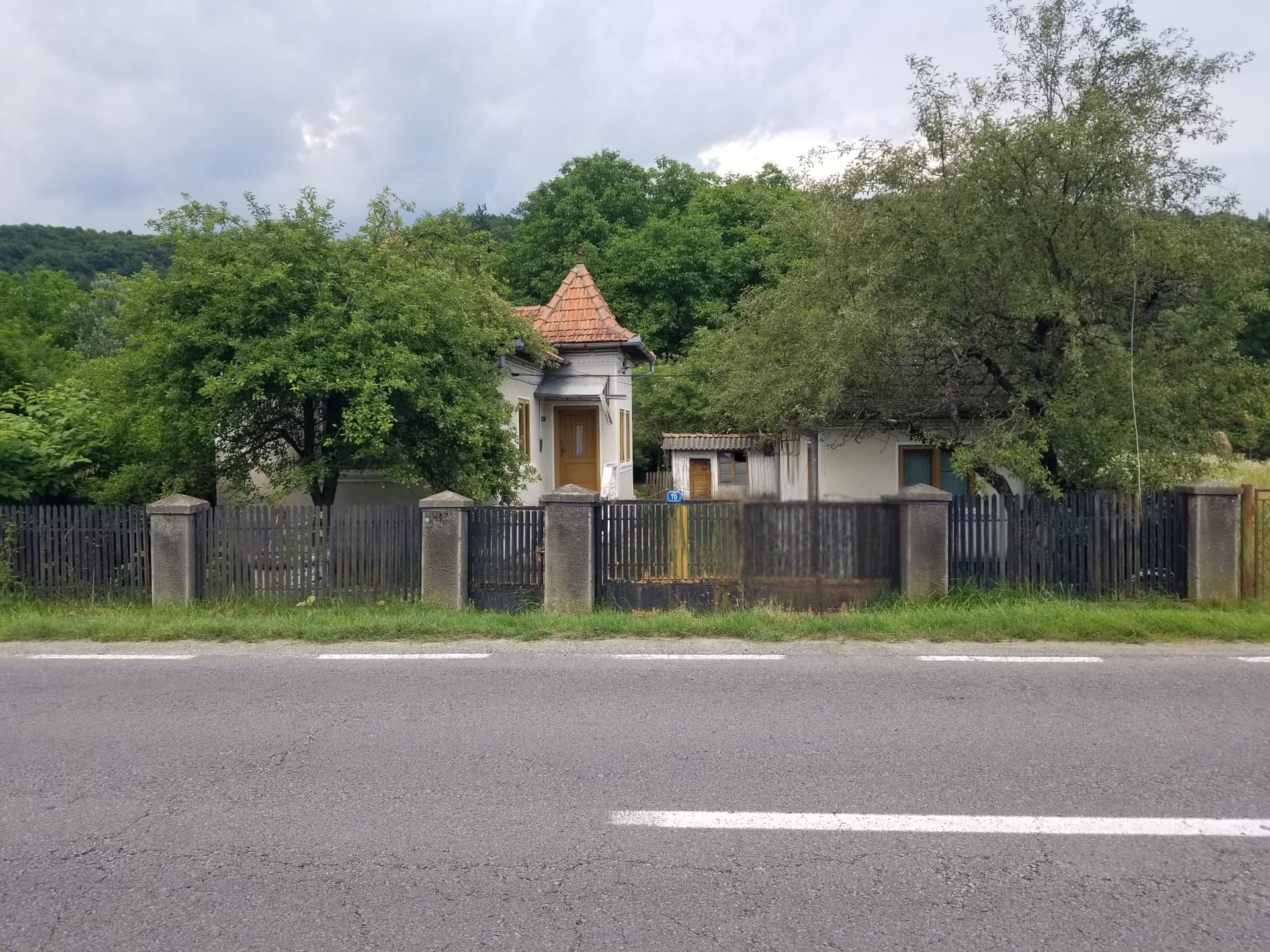 🏡 CASĂ CU DOUĂ CORPURI, TEREN DE 1.056 MP ȘI ACCES DIRECT LA RÂUL DÂMBOVIȚA — fotografia 5