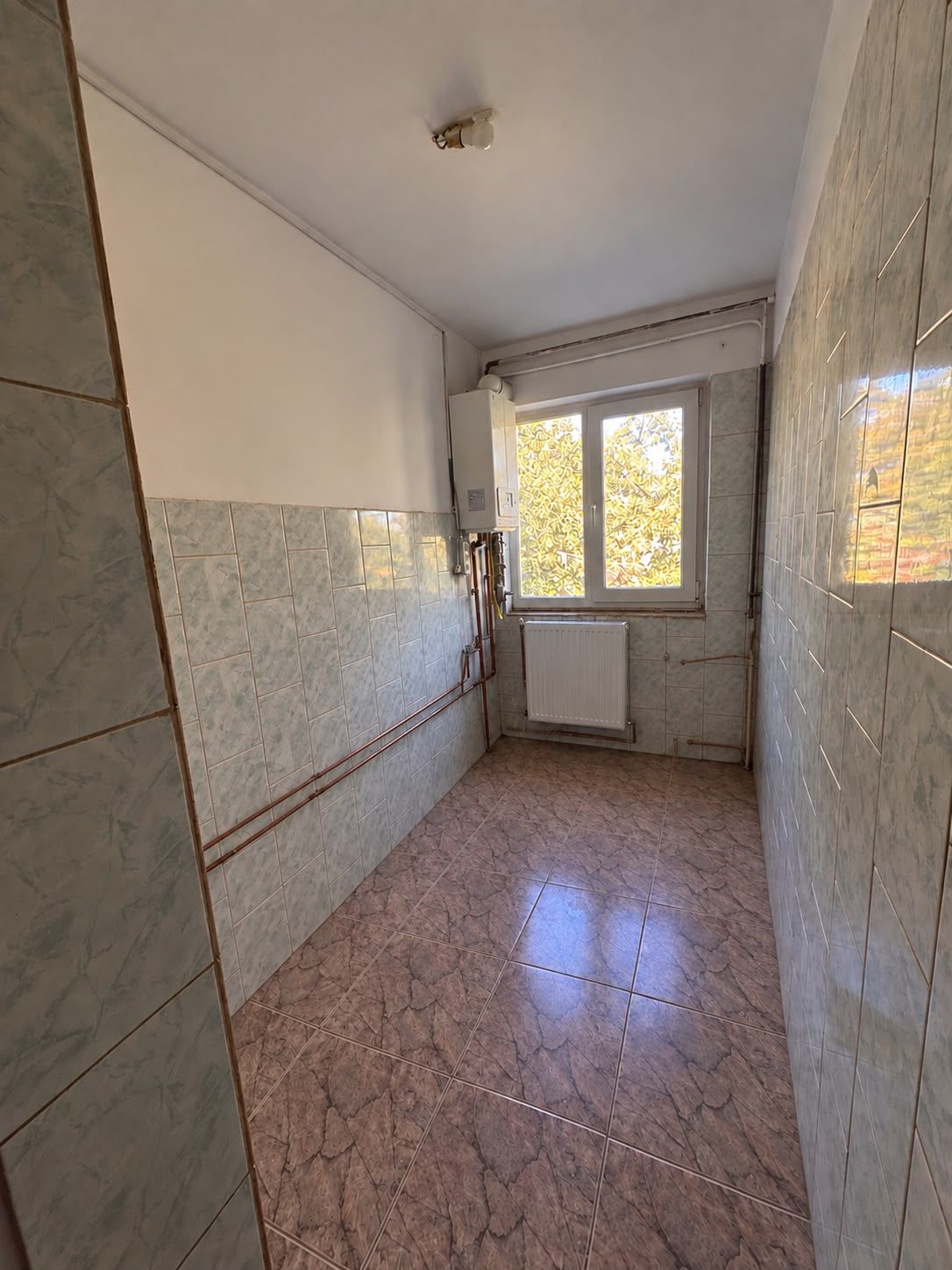 Apartament 3 camere renovat, cu centrală proprie, zona Dacia — fotografia 3