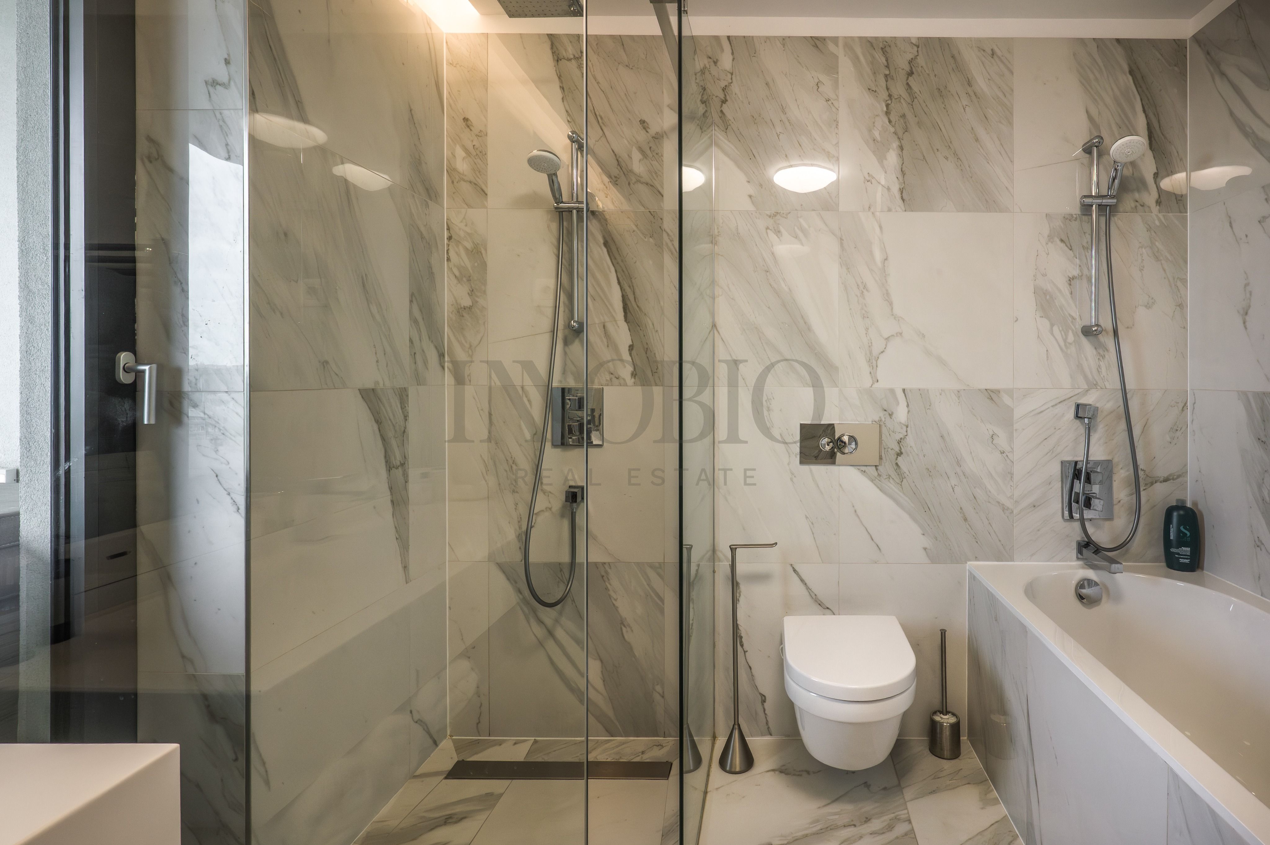Duplex 4 Camere | One Herastrau Plaza — fotografia 14