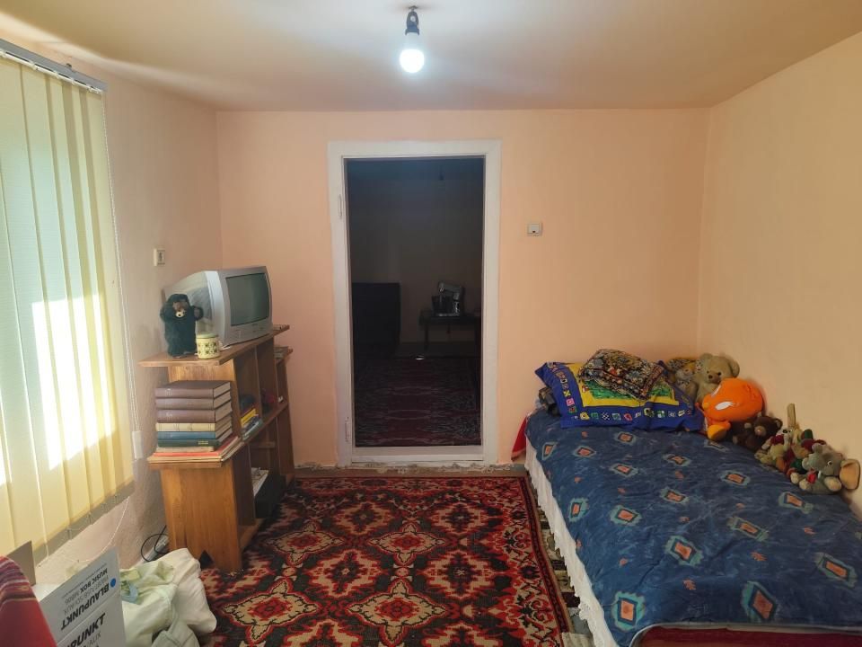Casa, anexe si teren Floresti  Prahova 1075mp.! — fotografia 5