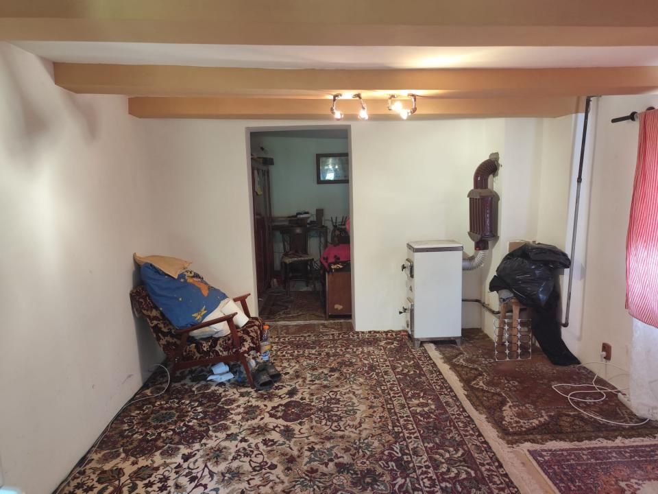 Casa, anexe si teren Floresti  Prahova 1075mp.! — fotografia 6