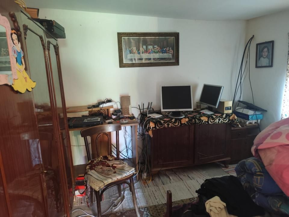 Casa, anexe si teren Floresti  Prahova 1075mp.! — fotografia 8