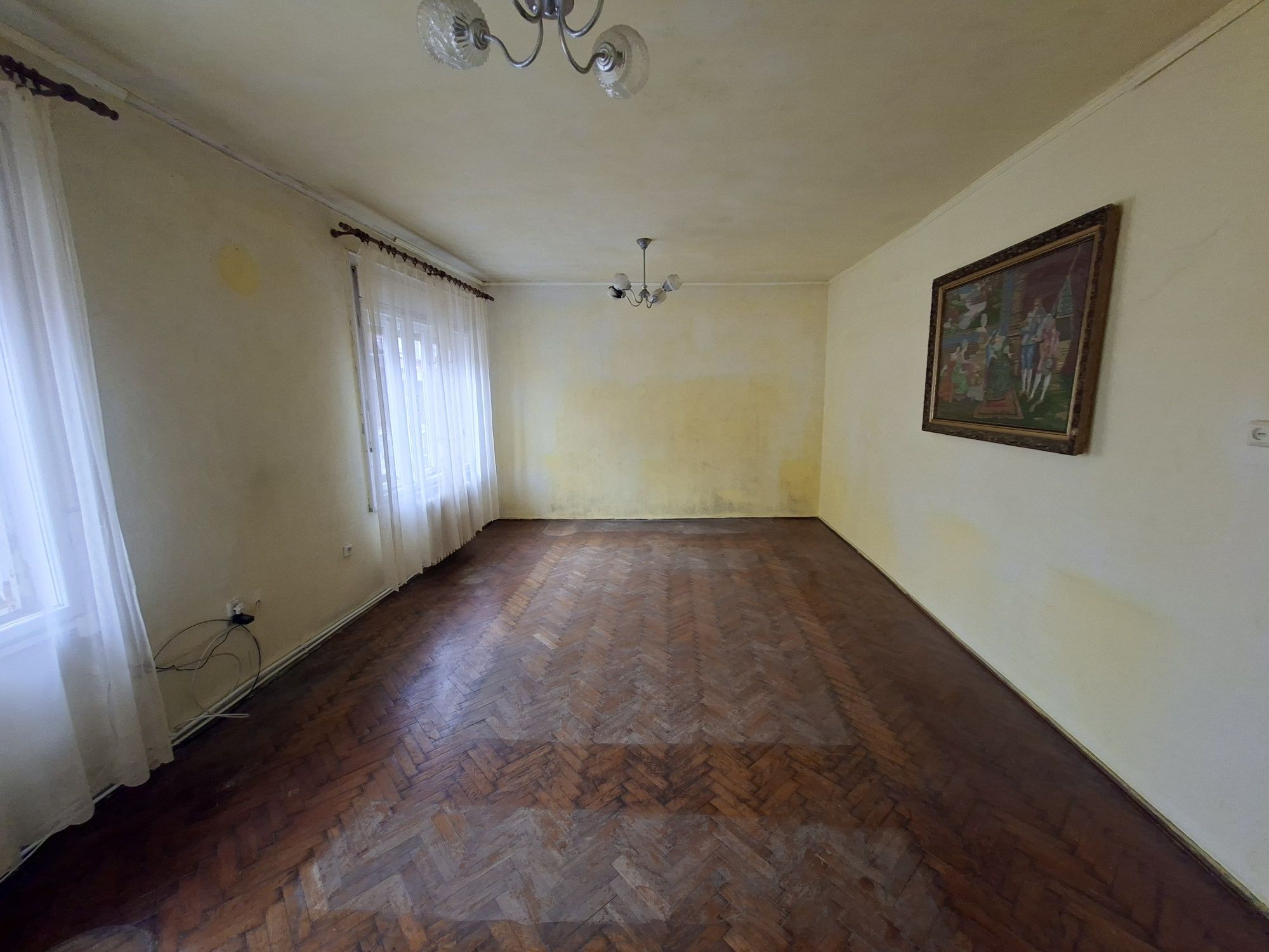 BRASADAS vinde apartament cu 3 camere la etaj in casă — fotografia 3