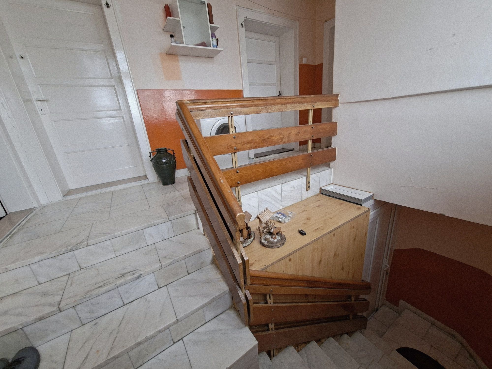 BRASADAS vinde apartament cu 3 camere la etaj in casă — fotografia 6