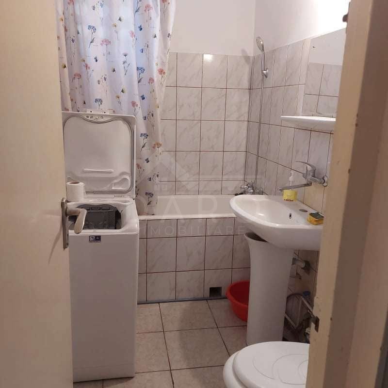 oferim spre inchiriere apartament cu 3 camere  Tudor — fotografia 2