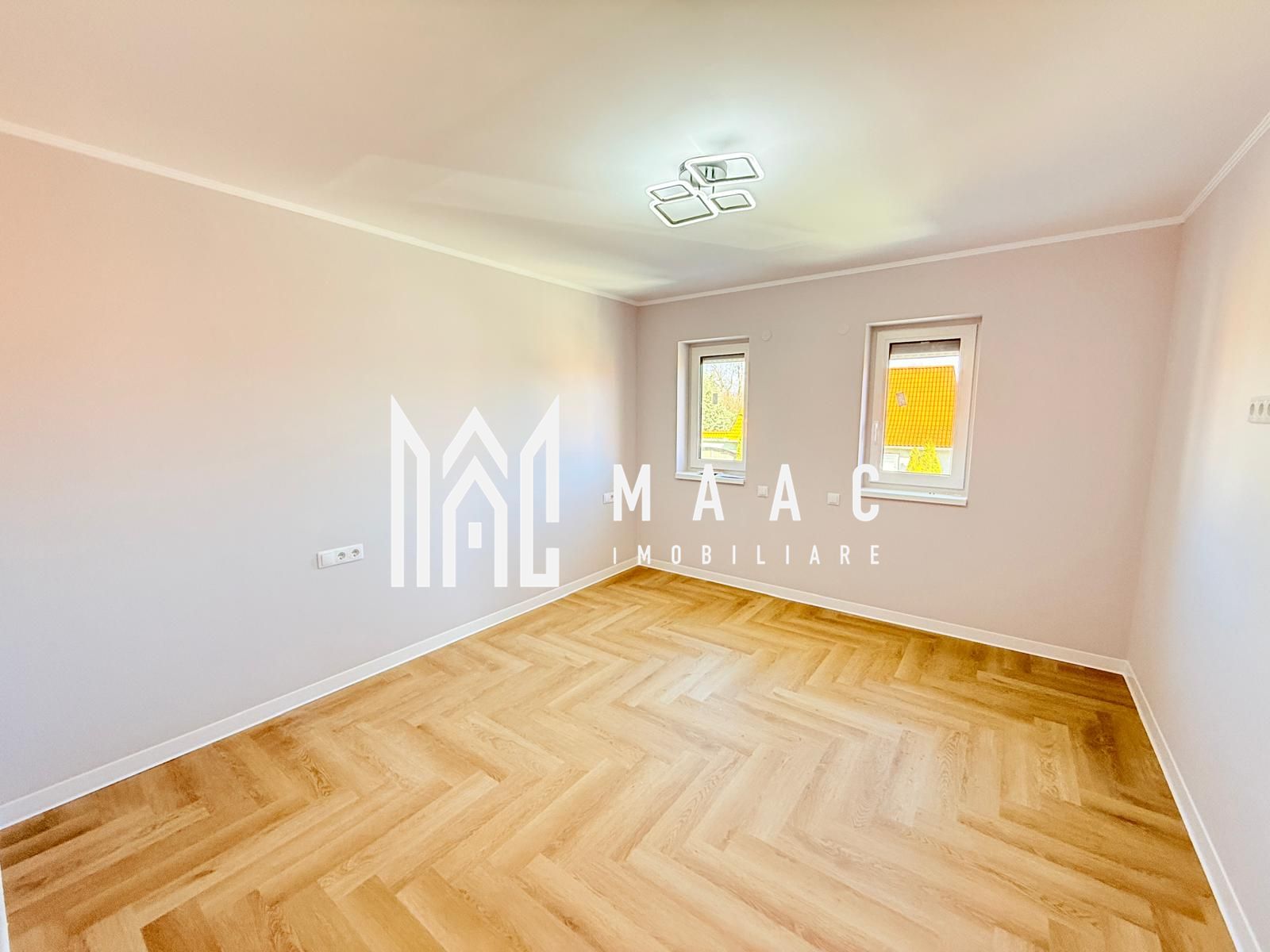 Casa individuala | 4 camere | La cheie | 644 MP | Selimbar — fotografia 13