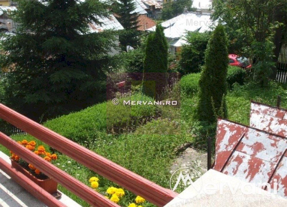Vila de vanzare in Busteni - Zona Centrala — fotografia 4