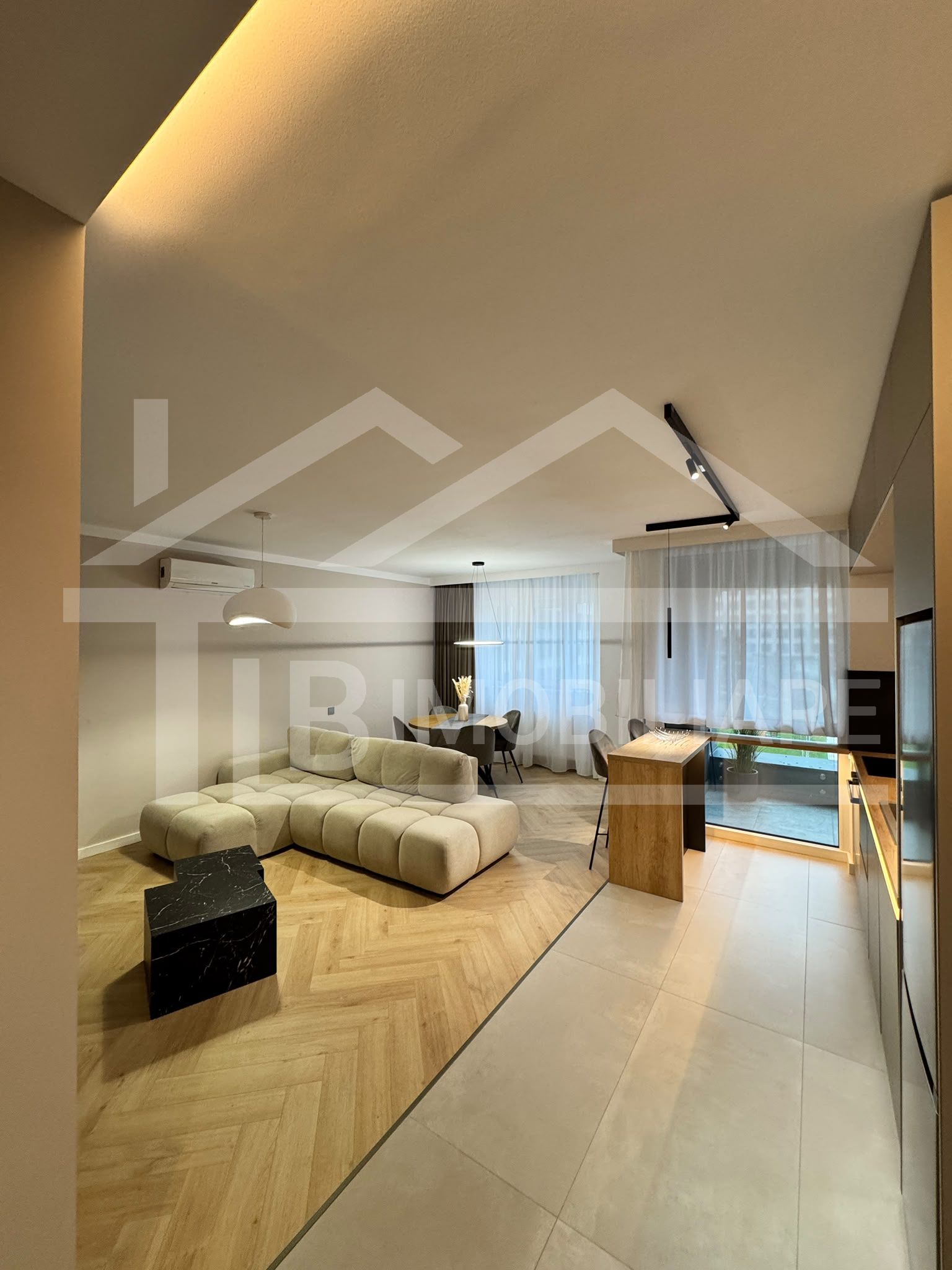 Apartament cu 2 camere, 60mp, parcare, Zona Concept 9