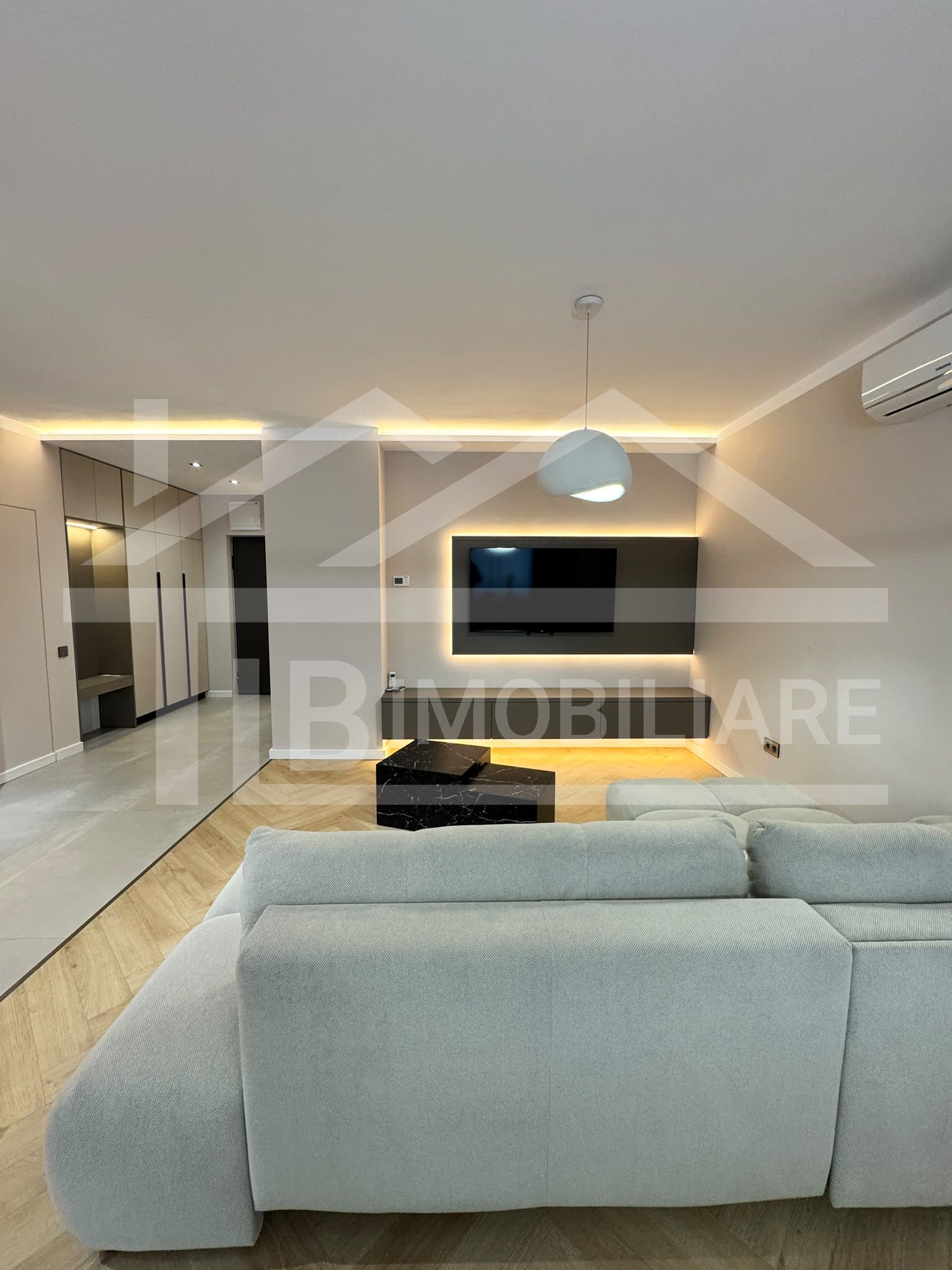 Apartament cu 2 camere, 60mp, parcare, Zona Concept 9 — fotografia 3