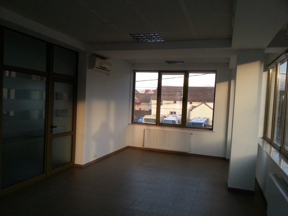 Spatiu birouri  etaj 1 de inchiriat 70mpu open space Calea Dumbravii — fotografia 6
