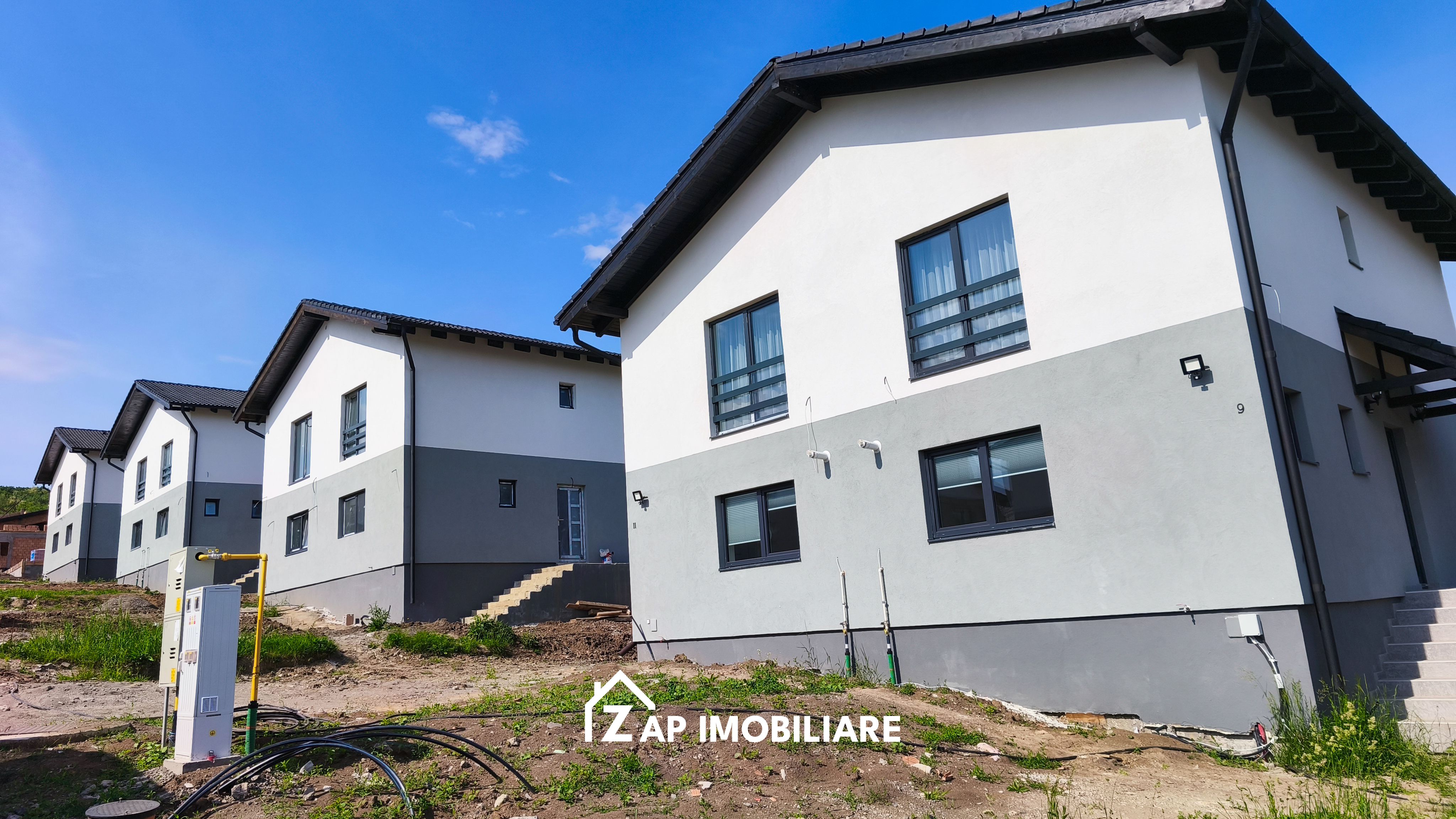 Duplex Livezeni - Cartier nou - 3 si 4 camere