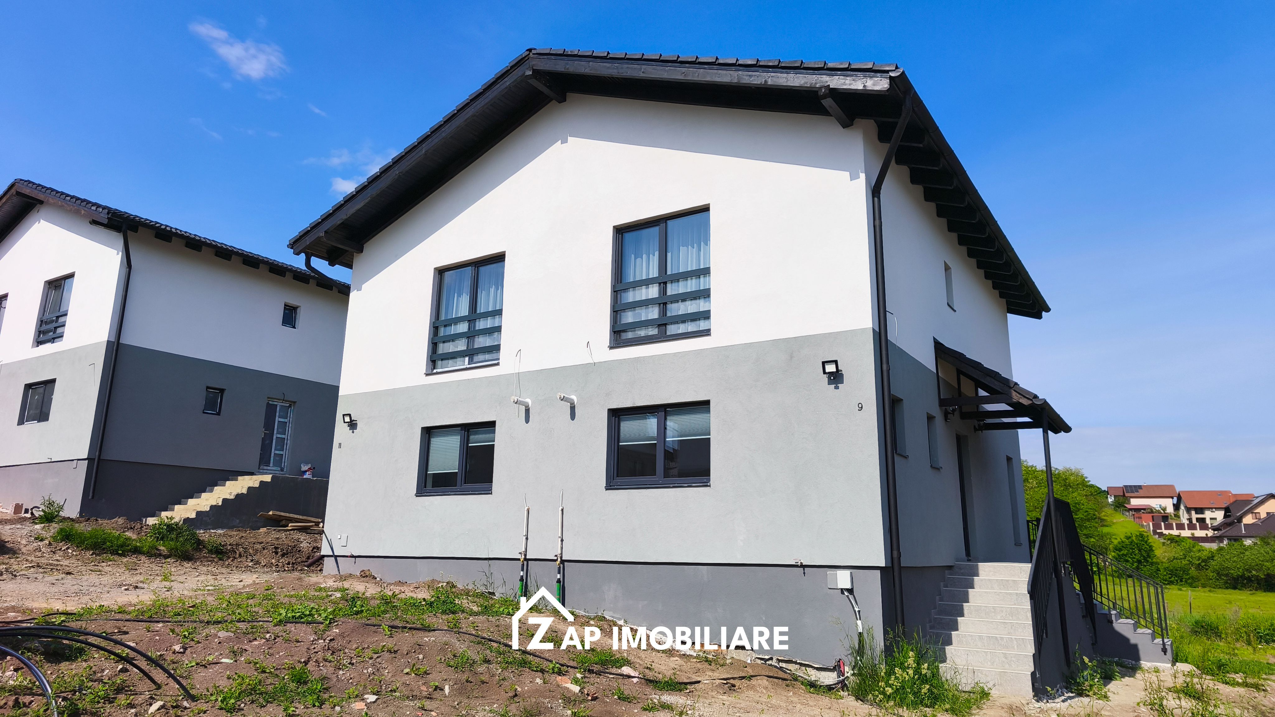 Duplex Livezeni - Cartier nou - 3 si 4 camere — fotografia 4
