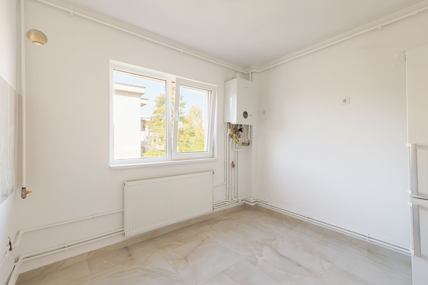 Apartament 2 camere - renovat - Piața Catedralei - COMISION 0 — fotografia 3