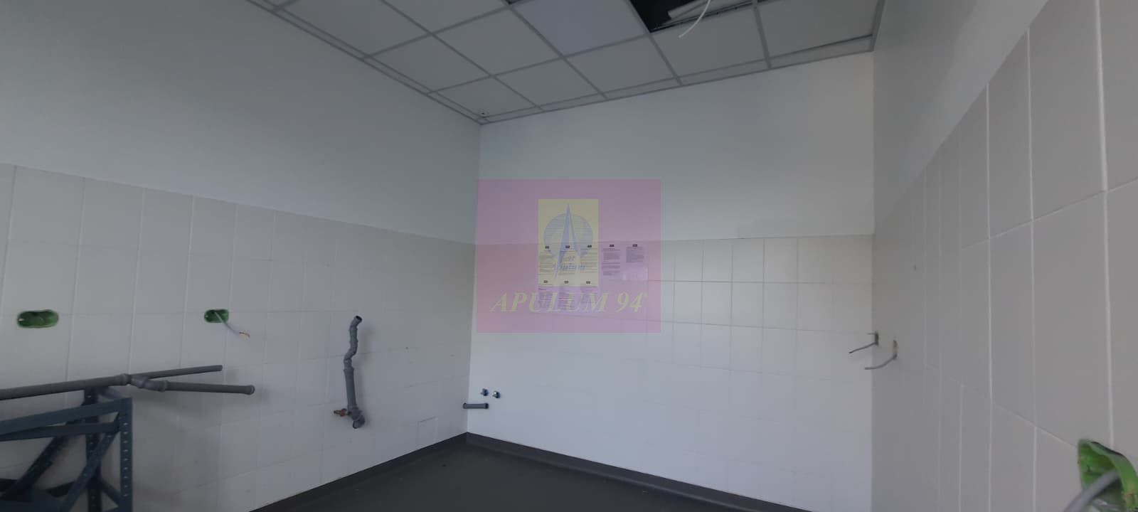 Inchiriere spatiu comercial in zona Decebal-Alba Iulia, parcare — fotografia 6