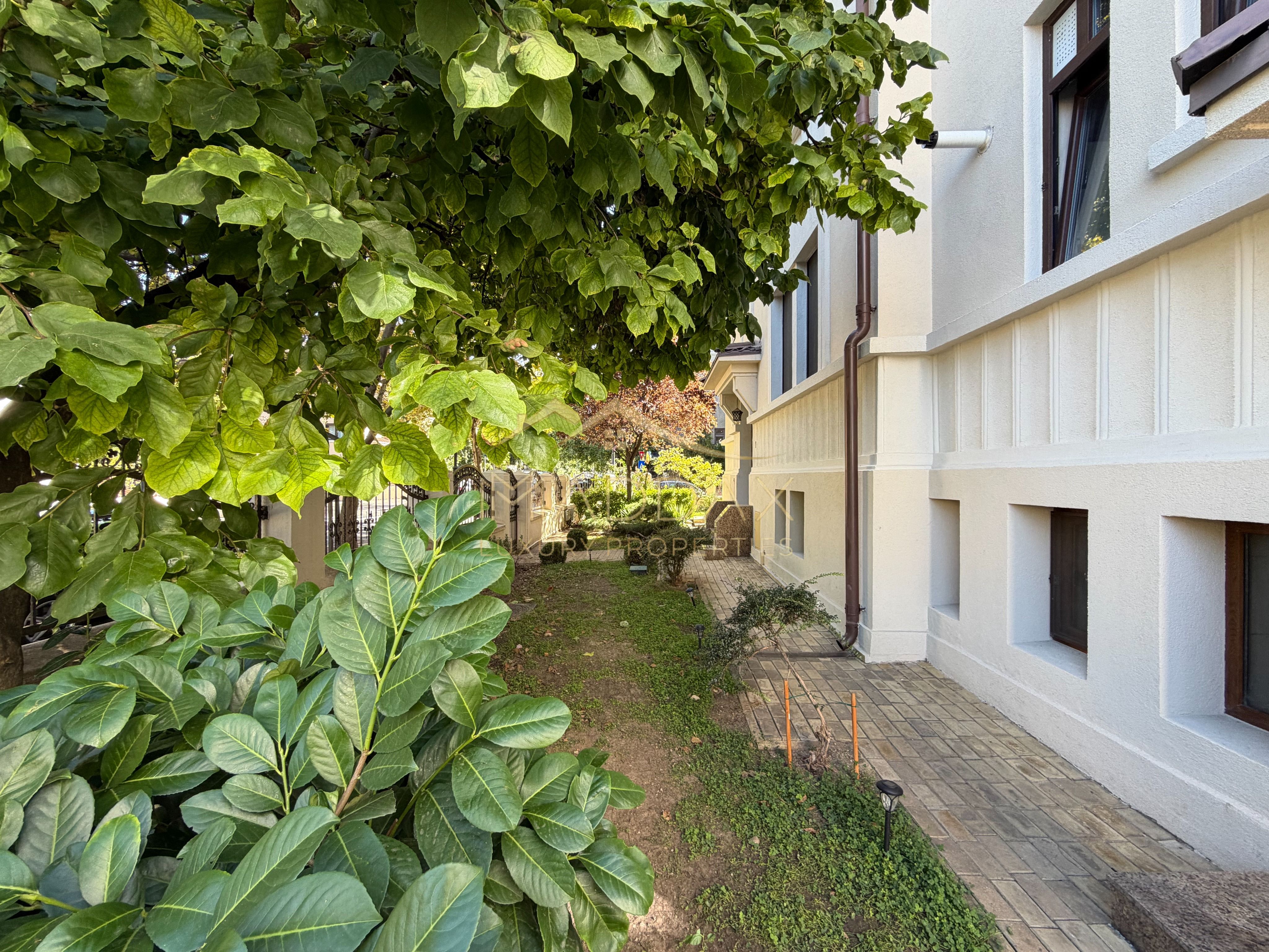 Apartament de inchiriat /4 camere in vila *153mp* +parcare / Dorobanti Capitale — fotografia 43