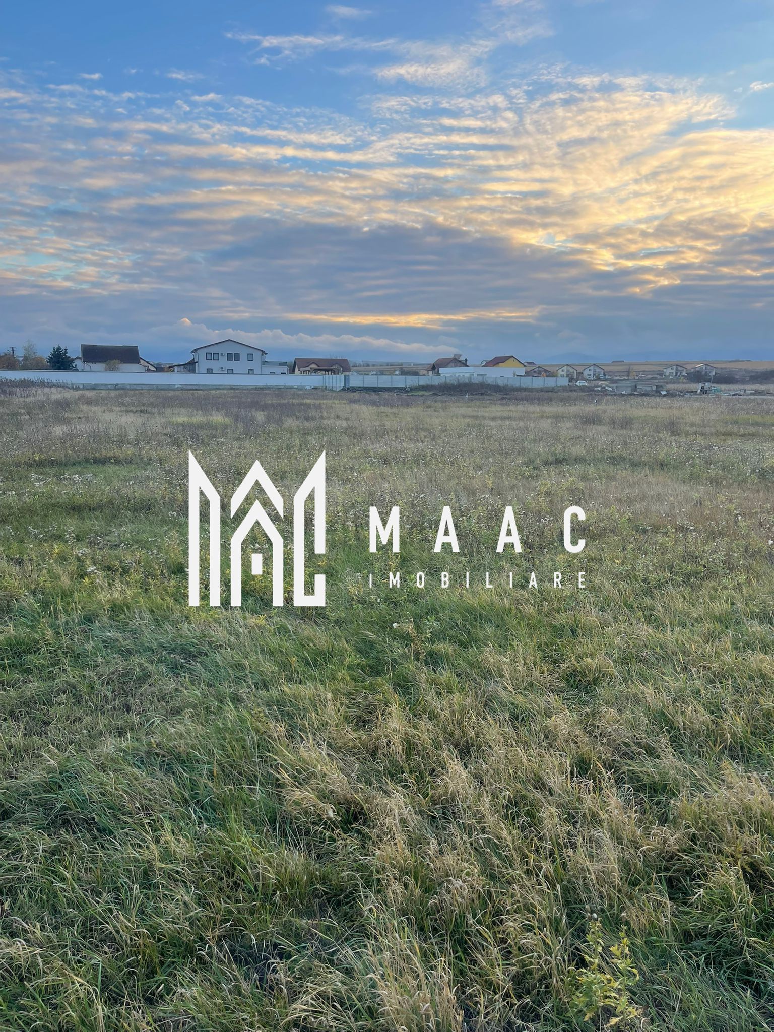 Teren intravilan | 2.100 mp  | Șura Mică