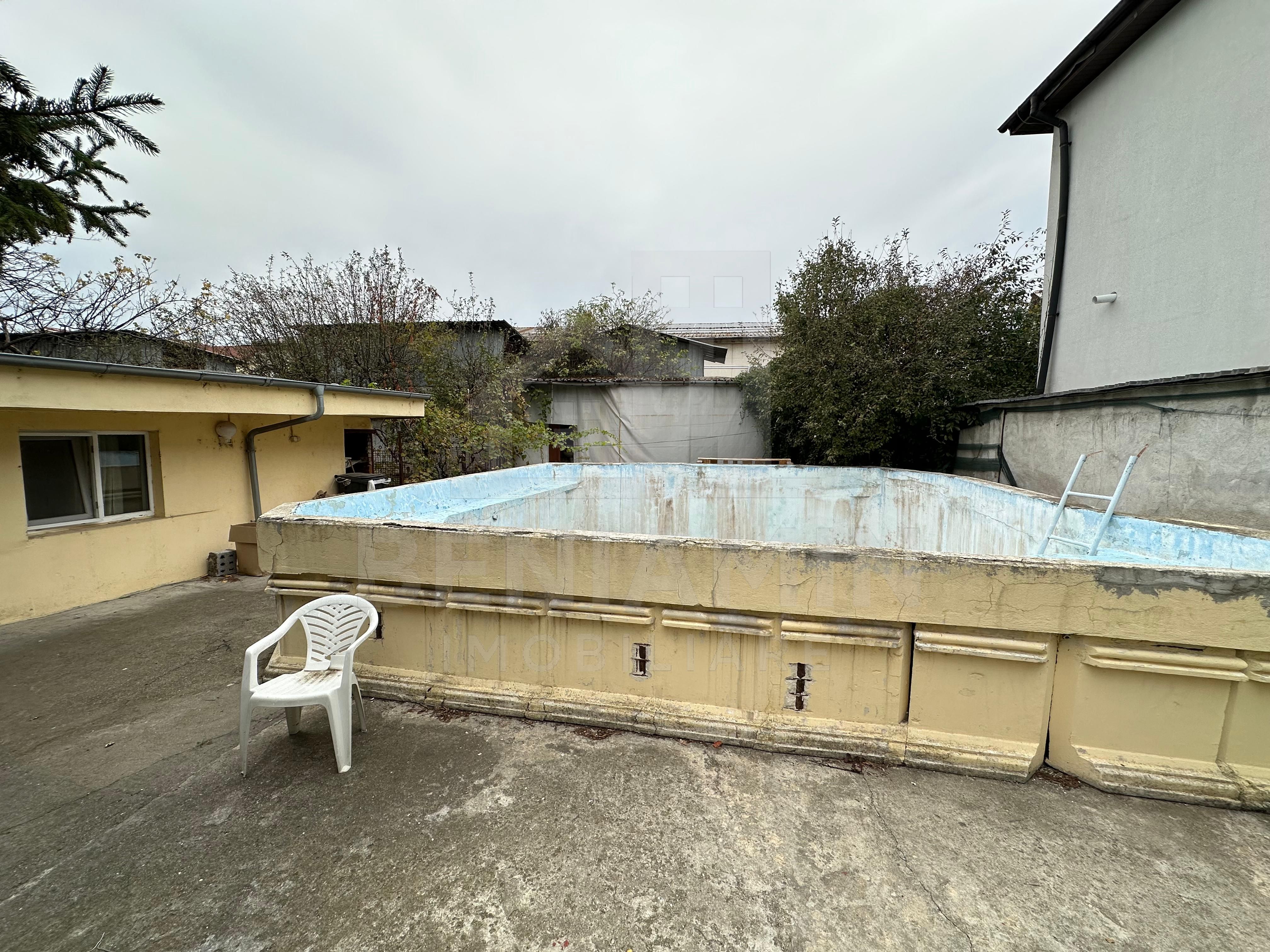Casa P+M Ciuperca 615mp teren piscina deschidere 20ml disponibila — fotografia 2