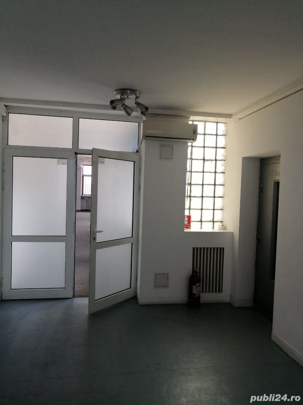 Spatiu birori ultracentral str. Negustori — fotografia 4