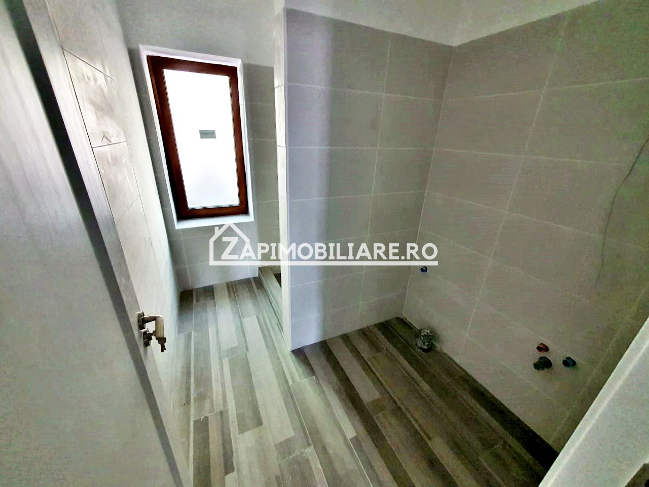 Casa premium 4 camere,2băi,120 mp, 550mp teren, — fotografia 6