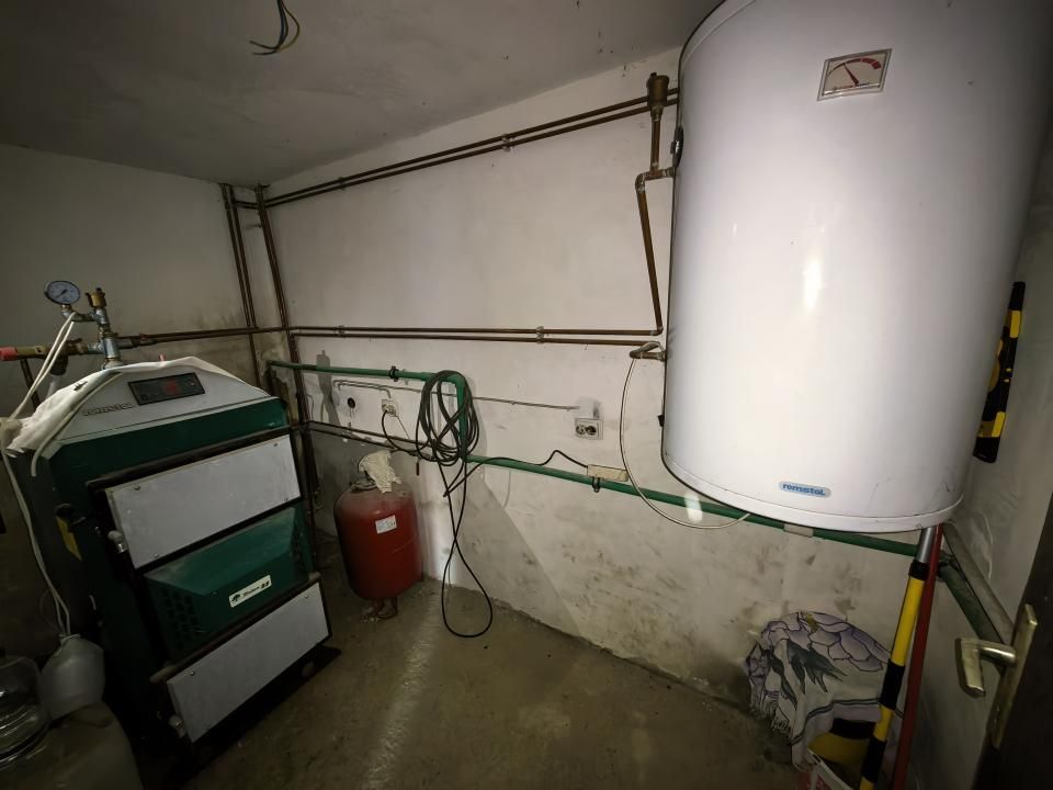 Casă individuală 4 camere 2 garaje 150 mp + anexa și gradina — fotografia 16