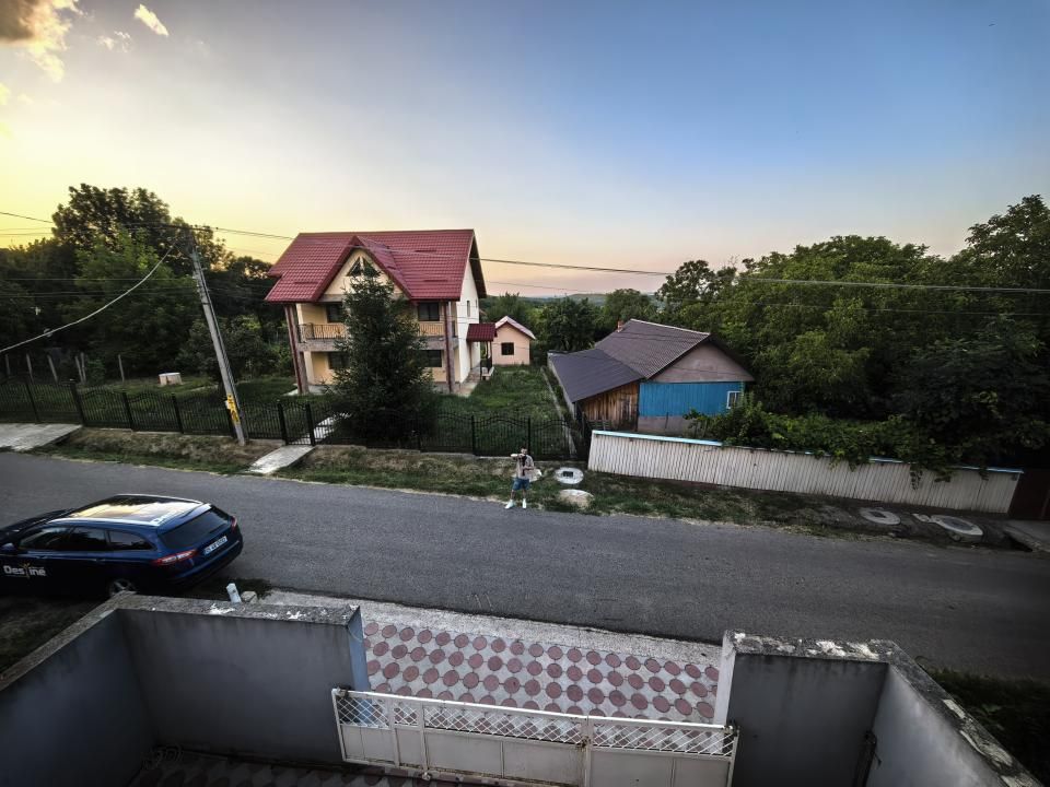 Casă individuală 4 camere 2 garaje 150 mp + anexa și gradina — fotografia 18