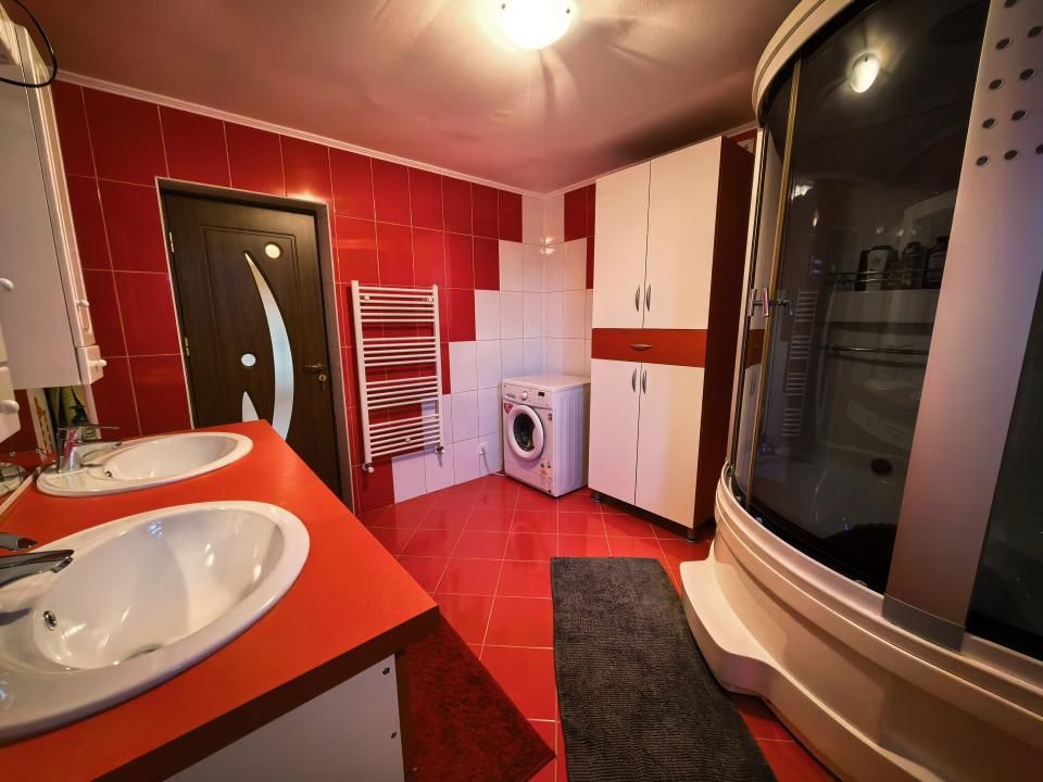 Casă individuală 4 camere 2 garaje 150 mp + anexa și gradina — fotografia 35