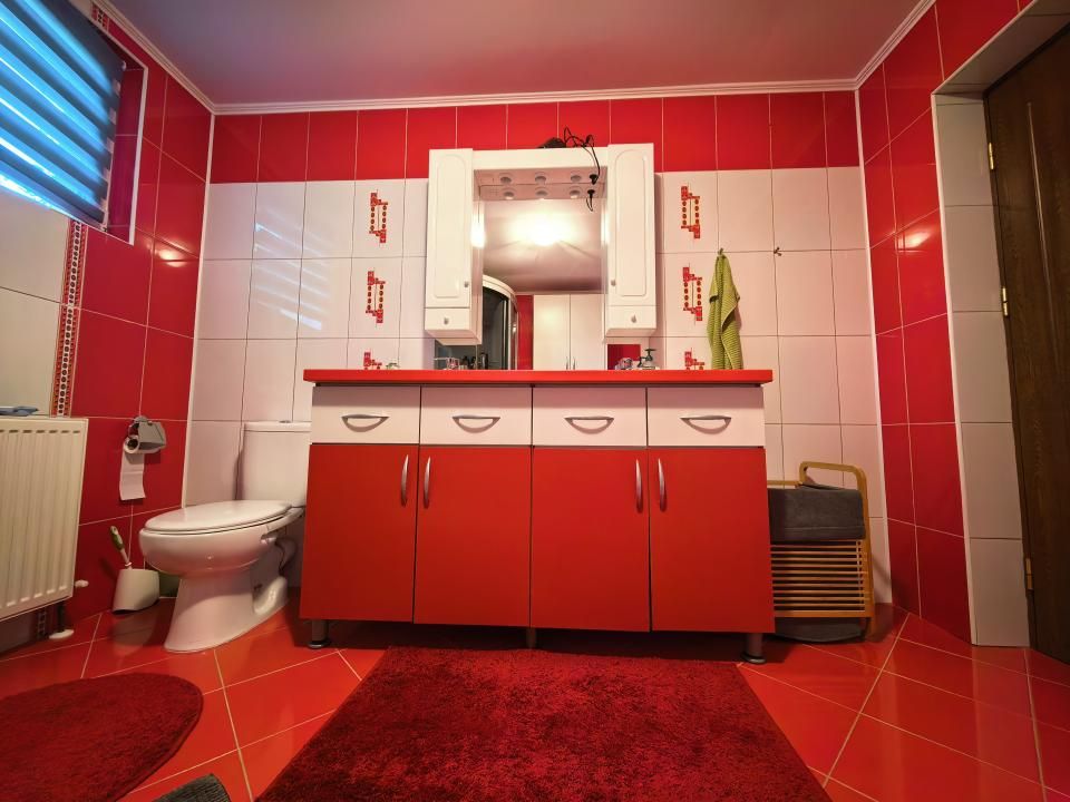 Casă individuală 4 camere 2 garaje 150 mp + anexa și gradina — fotografia 36