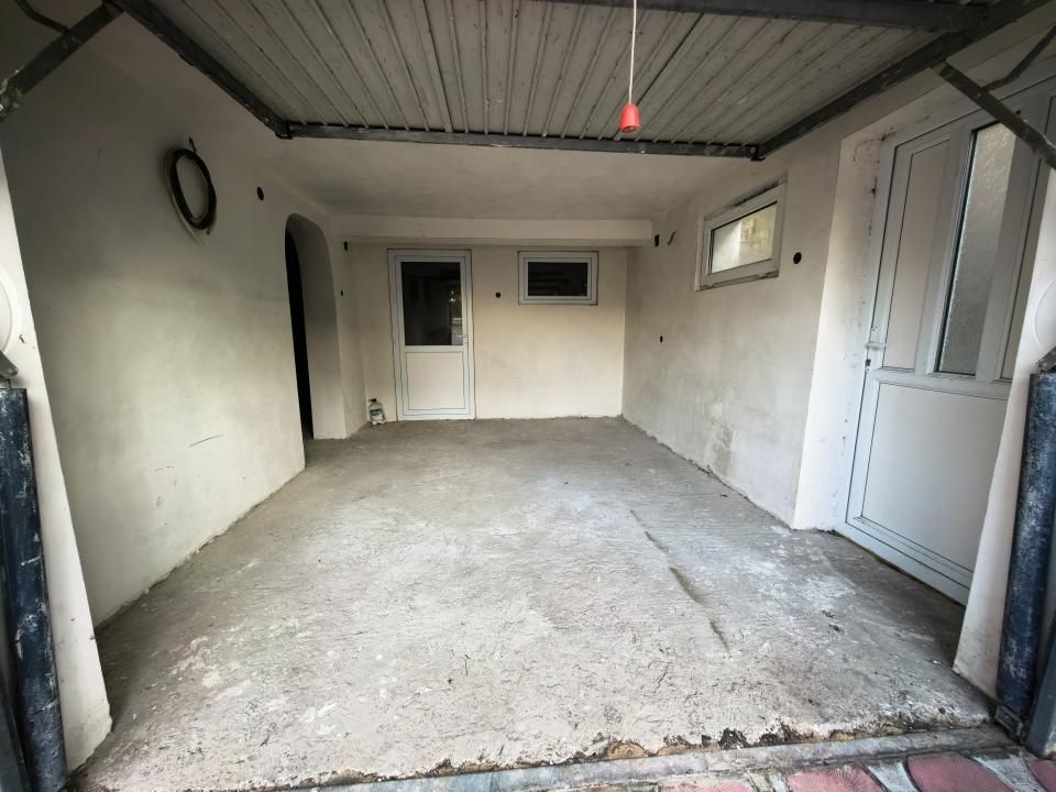 Casă individuală 4 camere 2 garaje 150 mp + anexa și gradina — fotografia 39